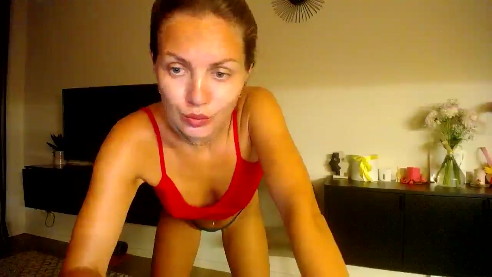 Gallery image thumbnail from Happy_Insight's myfreecams stream on, 09/04/2025, 21:41 image 9 of 20