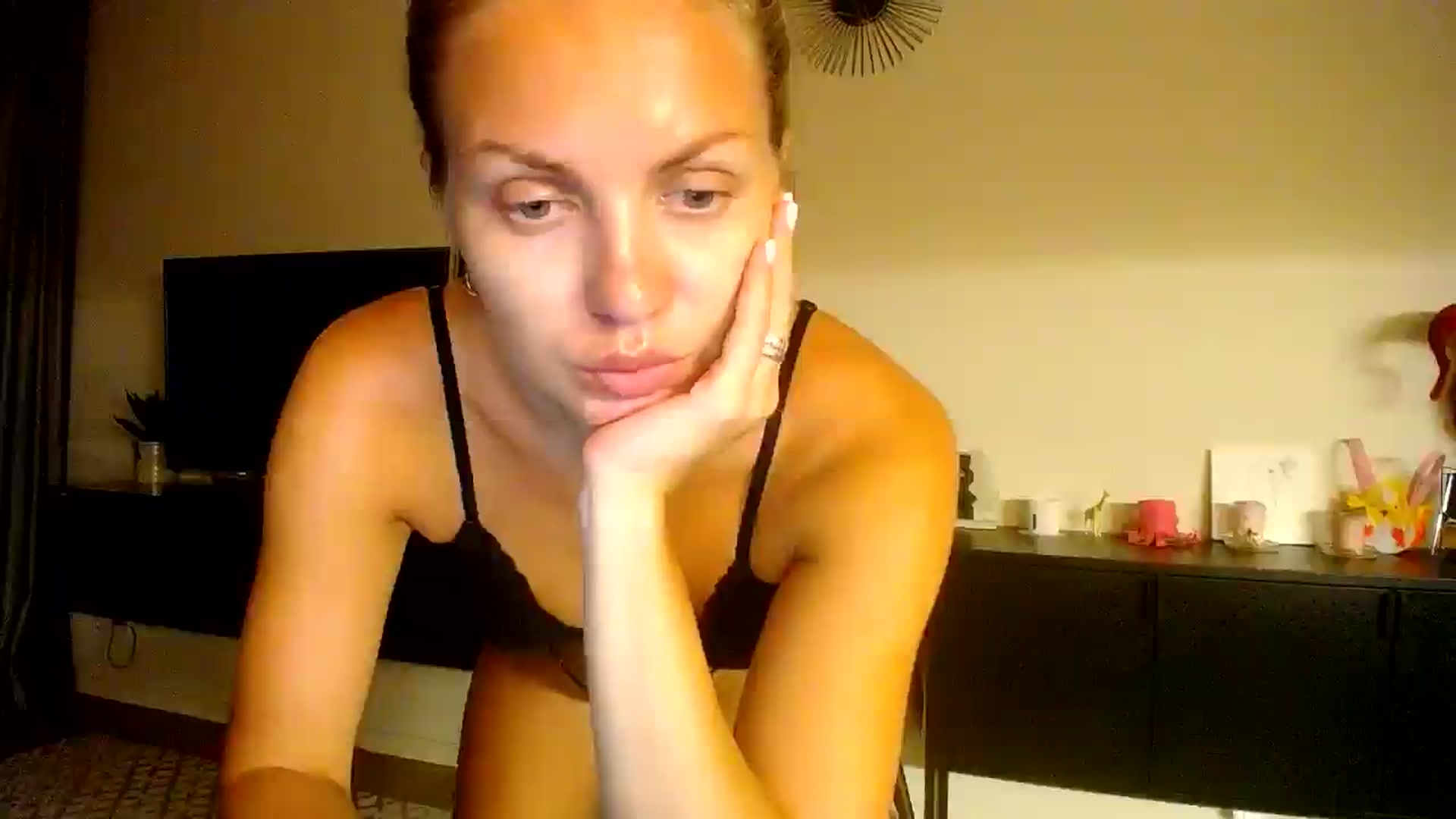 Gallery image thumbnail from Happy_Insight's myfreecams stream on, 09/13/2025, 22:05 image 2 of 20