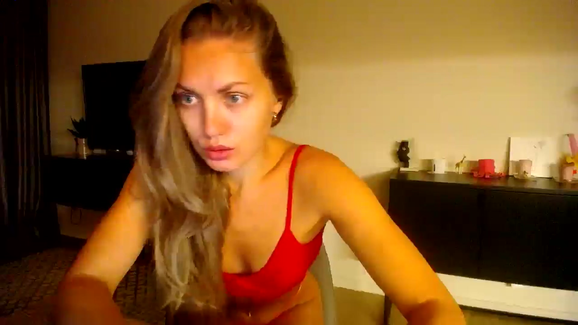 Gallery image thumbnail from Happy_Insight's myfreecams stream on, 09/16/2025, 21:35 image 9 of 20