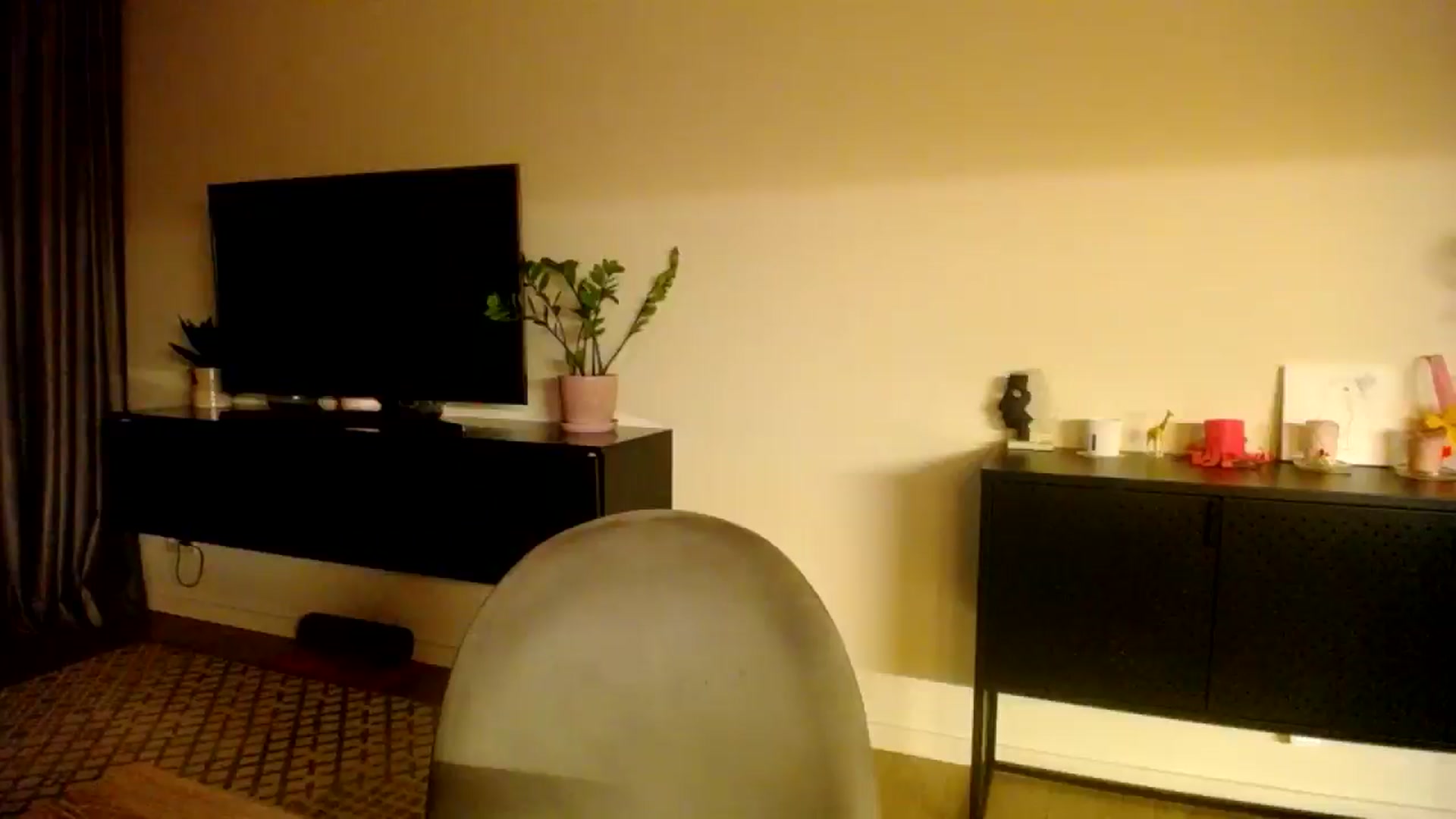 Gallery image thumbnail from Happy_Insight's myfreecams stream on, 09/16/2025, 21:35 image 2 of 20
