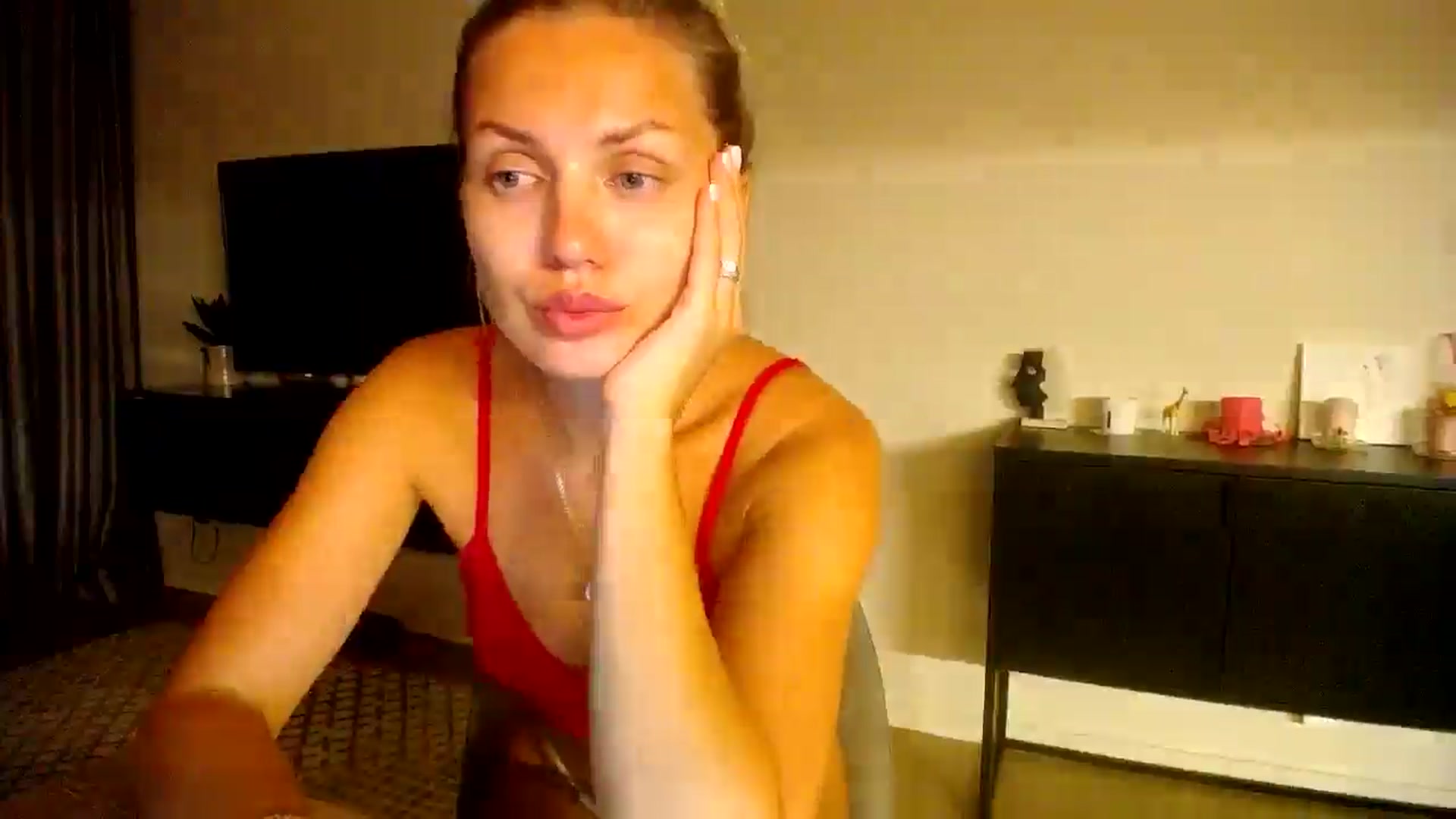 Gallery image thumbnail from Happy_Insight's myfreecams stream on, 09/17/2025, 20:53 image 9 of 20