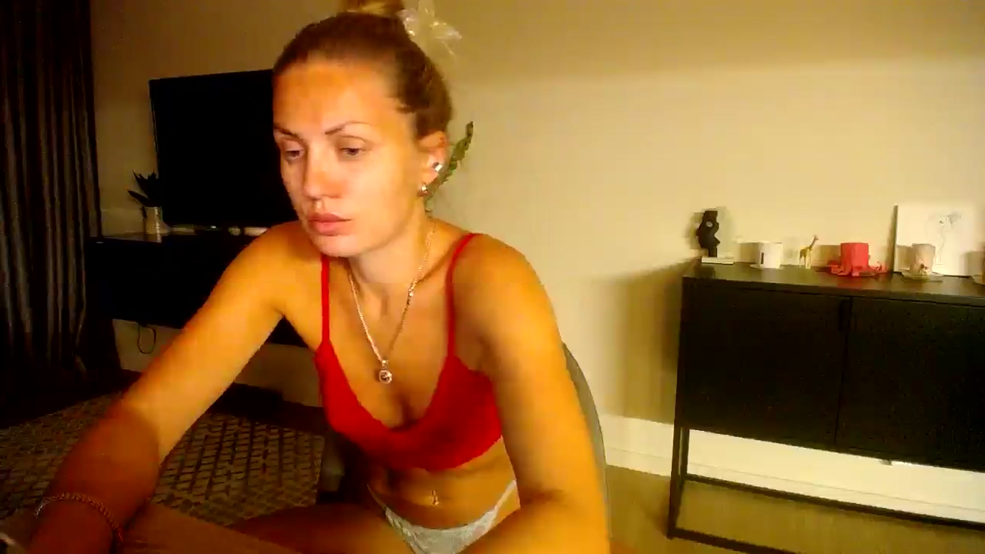 Gallery image thumbnail from Happy_Insight's myfreecams stream on, 09/17/2025, 20:53 image 17 of 20