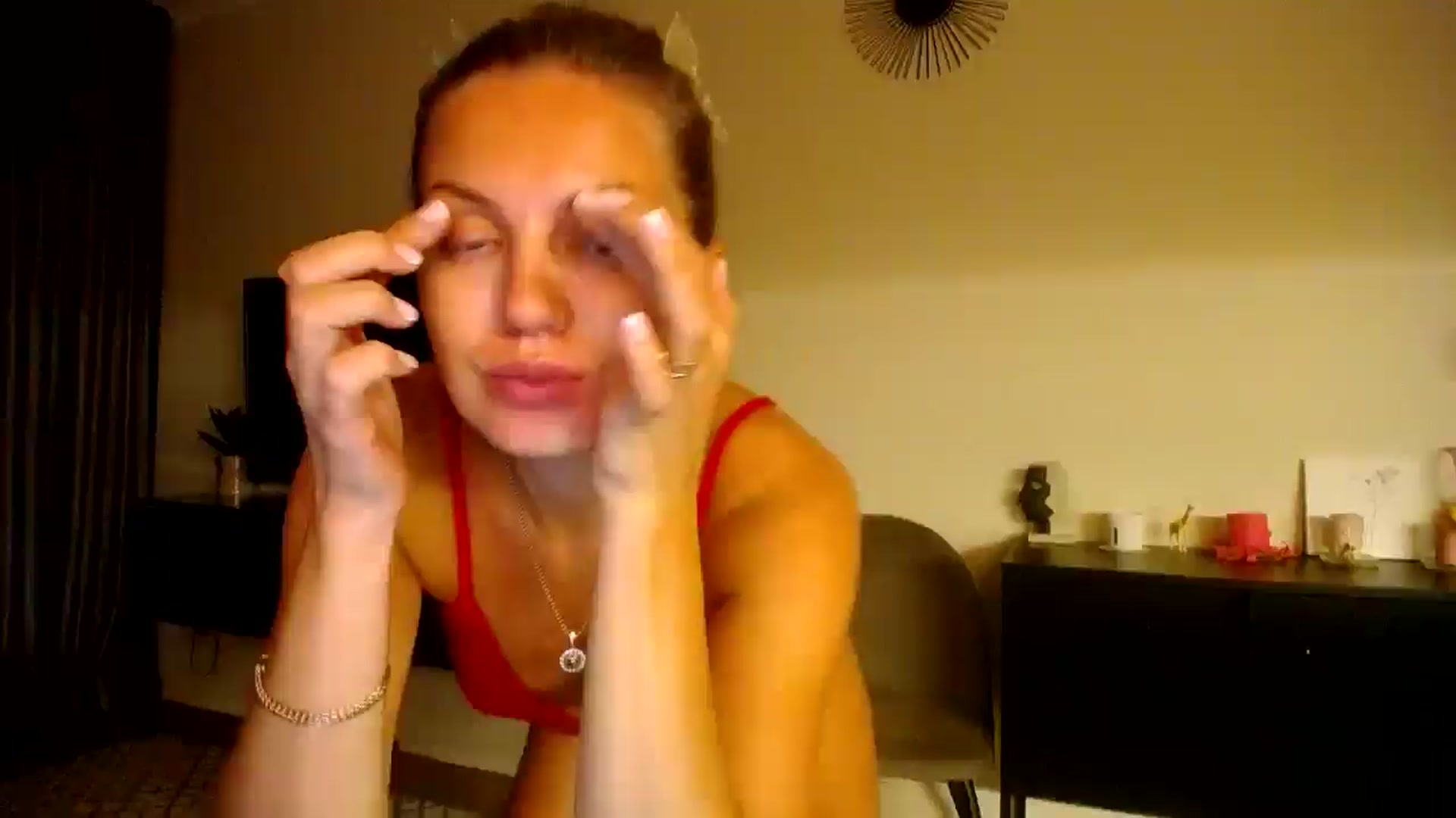 Gallery image thumbnail from Happy_Insight's myfreecams stream on, 09/17/2025, 21:22 image 13 of 20