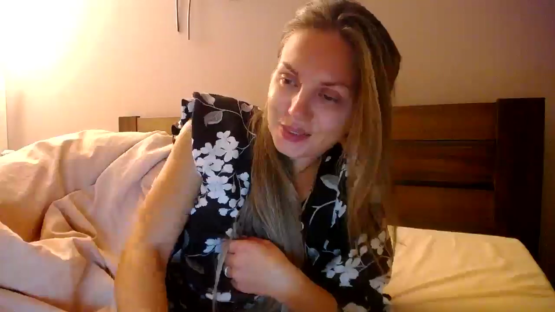Gallery image thumbnail from Happy_Insight's myfreecams stream on, 09/18/2025, 21:27 image 2 of 20
