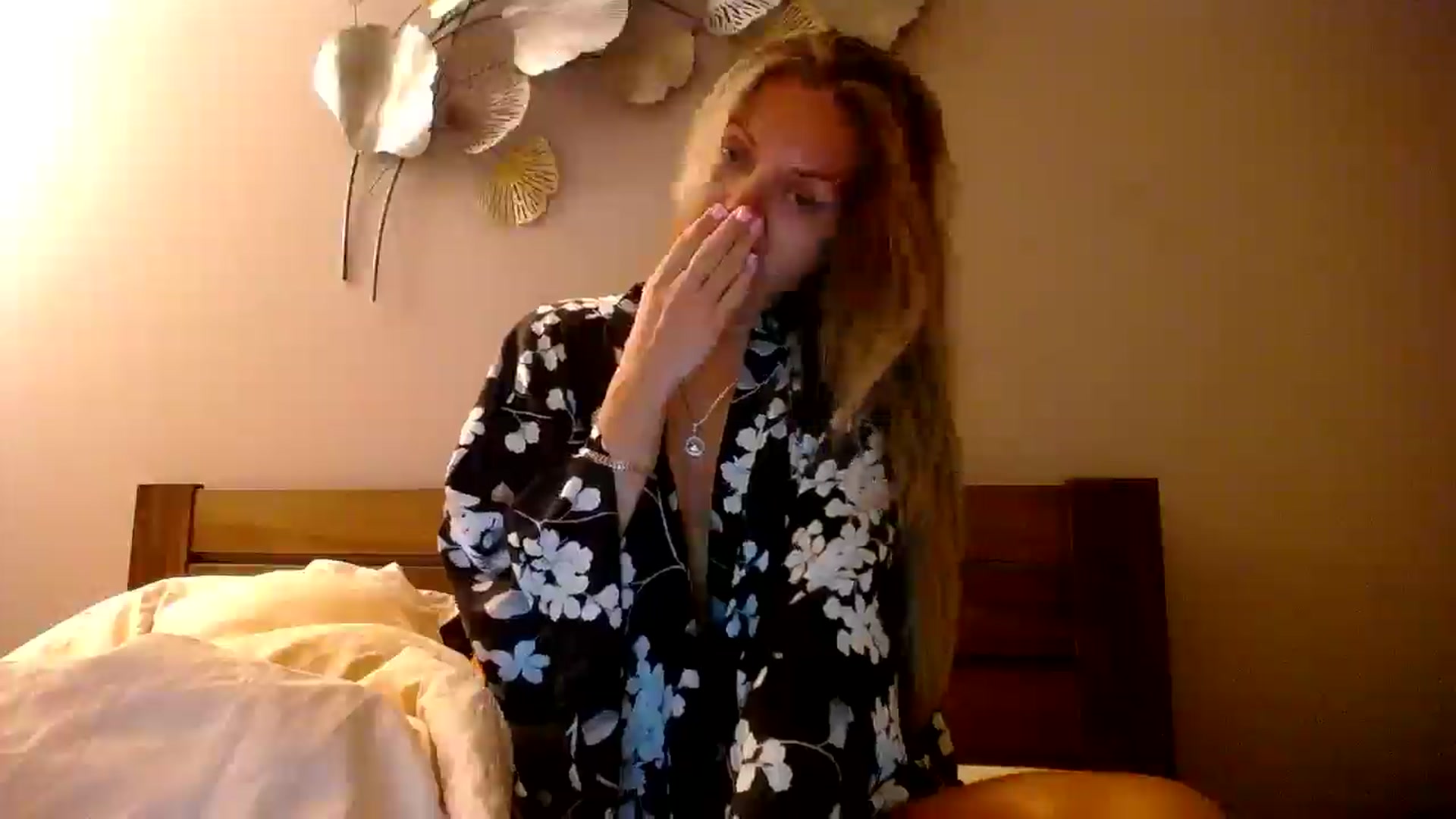 Gallery image thumbnail from Happy_Insight's myfreecams stream on, 09/18/2025, 21:27 image 14 of 20