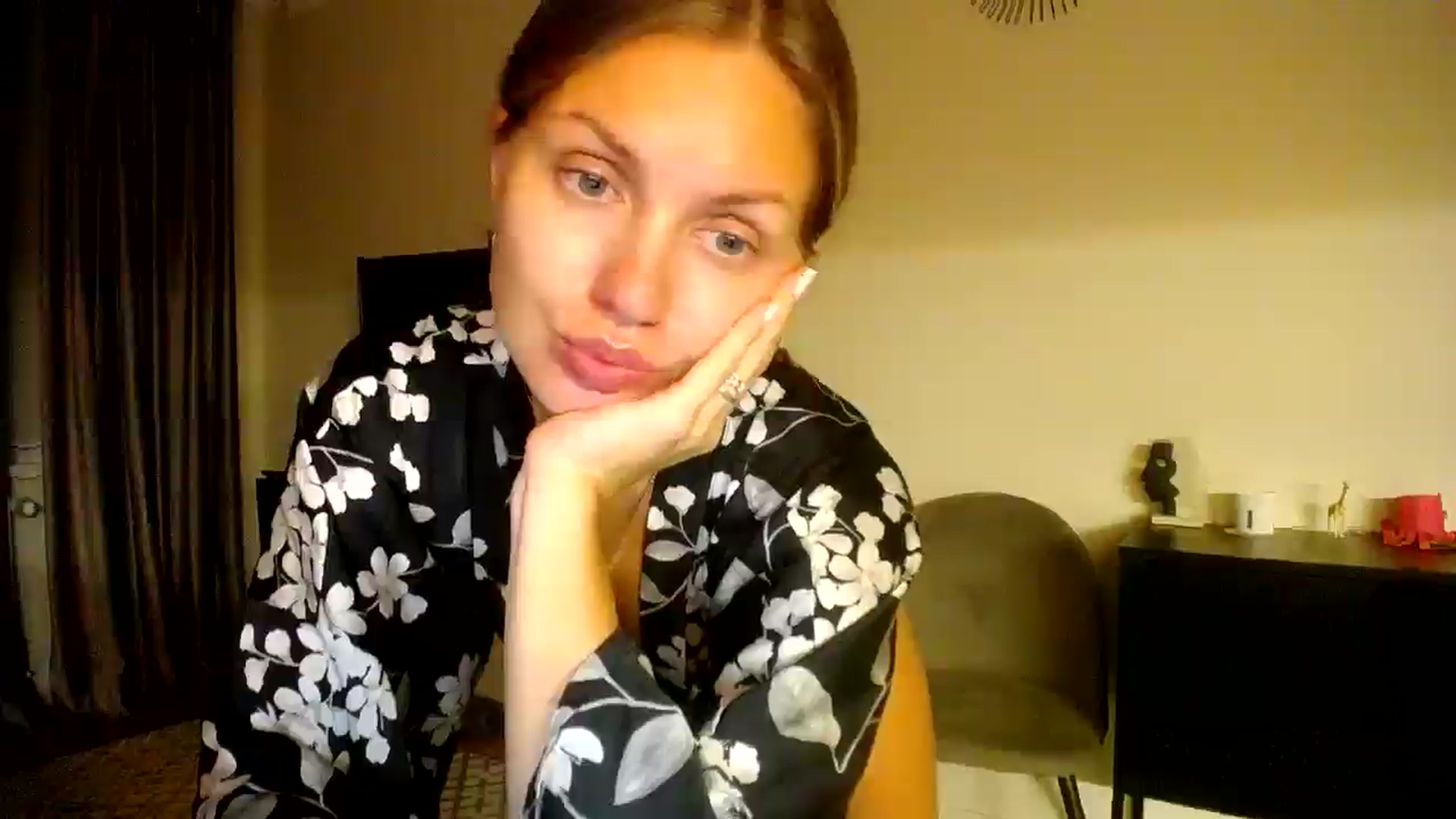Gallery image thumbnail from Happy_Insight's myfreecams stream on, 09/21/2025, 22:57 image 13 of 20