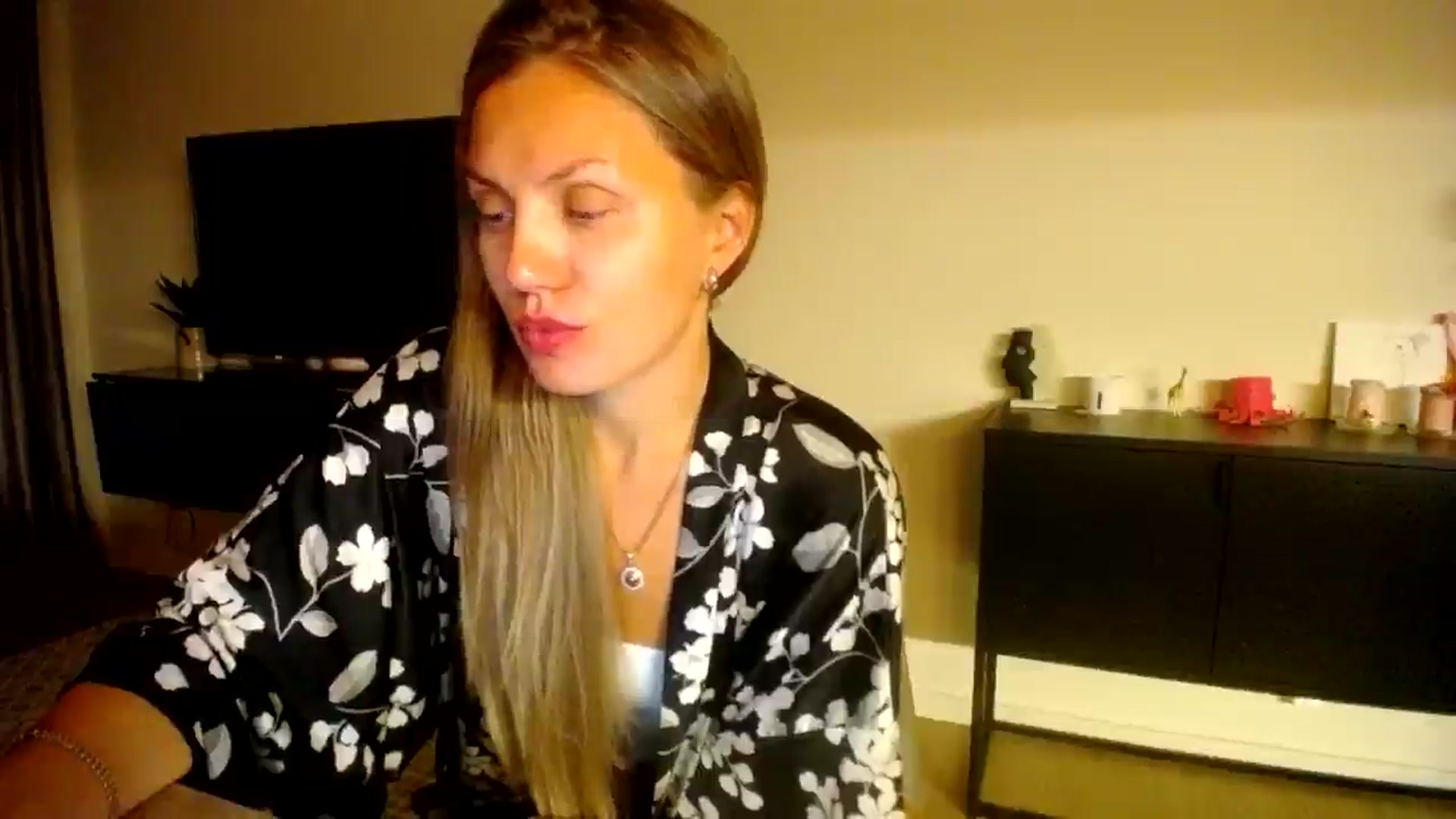 Gallery image thumbnail from Happy_Insight's myfreecams stream on, 09/24/2025, 21:47 image 5 of 20