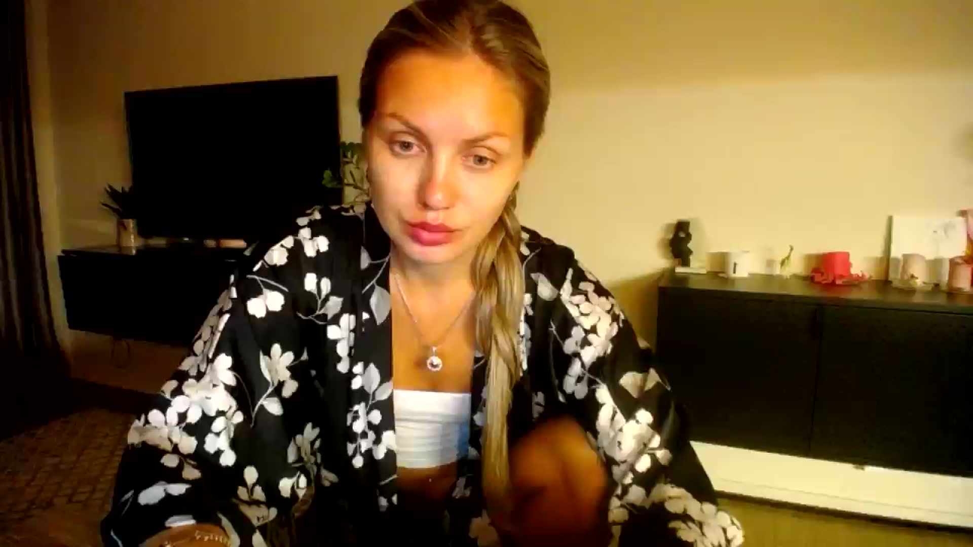 Gallery image thumbnail from Happy_Insight's myfreecams stream on, 09/24/2025, 21:47 image 6 of 20