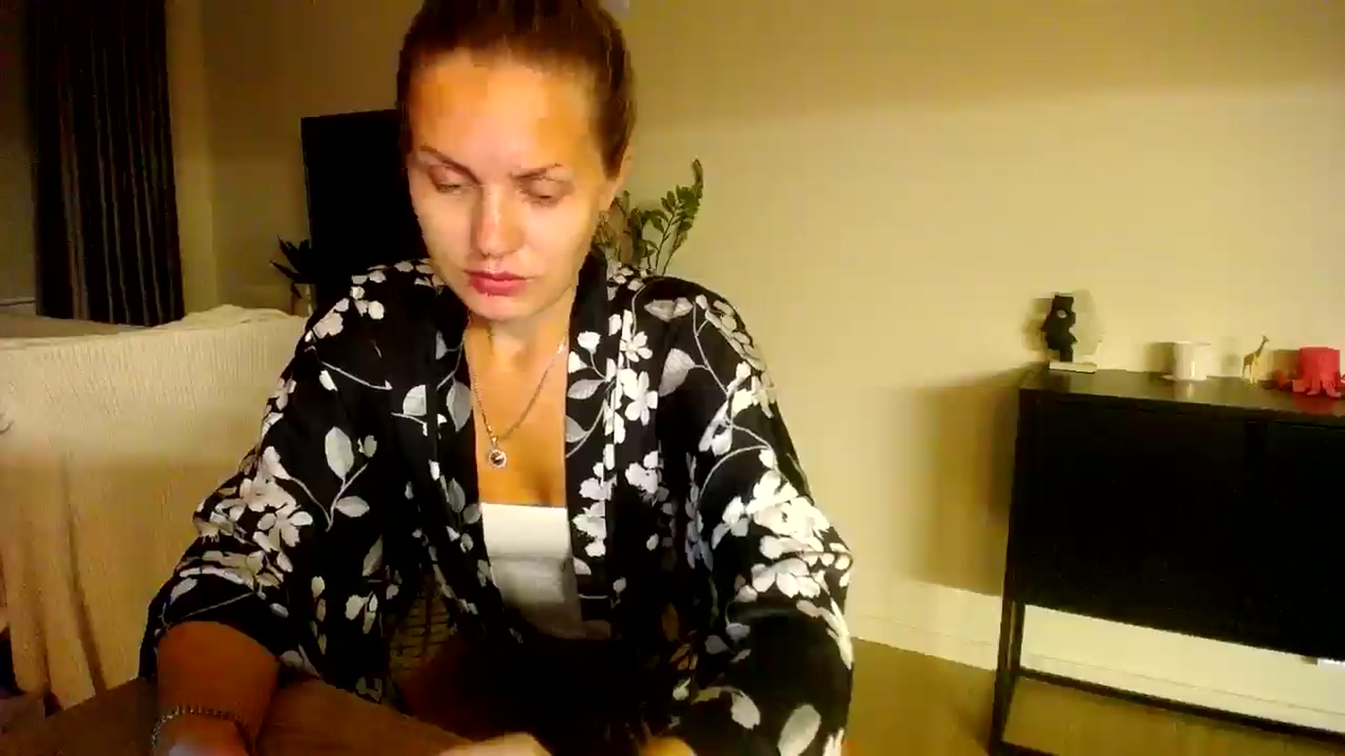 Gallery image thumbnail from Happy_Insight's myfreecams stream on, 09/29/2025, 20:43 image 17 of 20