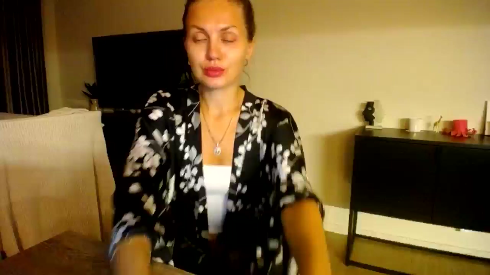 Gallery image thumbnail from Happy_Insight's myfreecams stream on, 09/29/2025, 20:43 image 1 of 20
