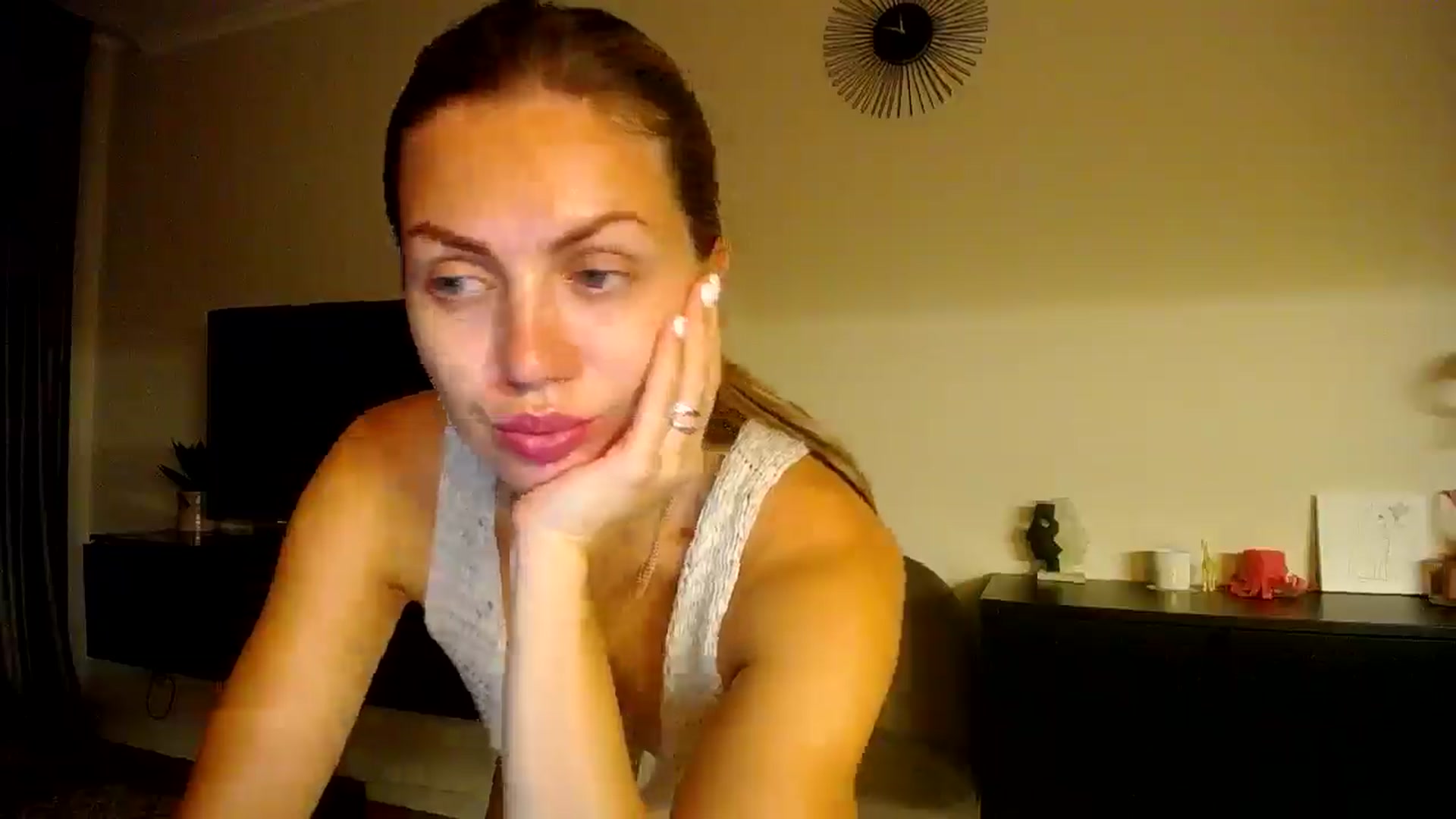 Gallery image thumbnail from Happy_Insight's myfreecams stream on, 10/06/2025, 20:57 image 10 of 20
