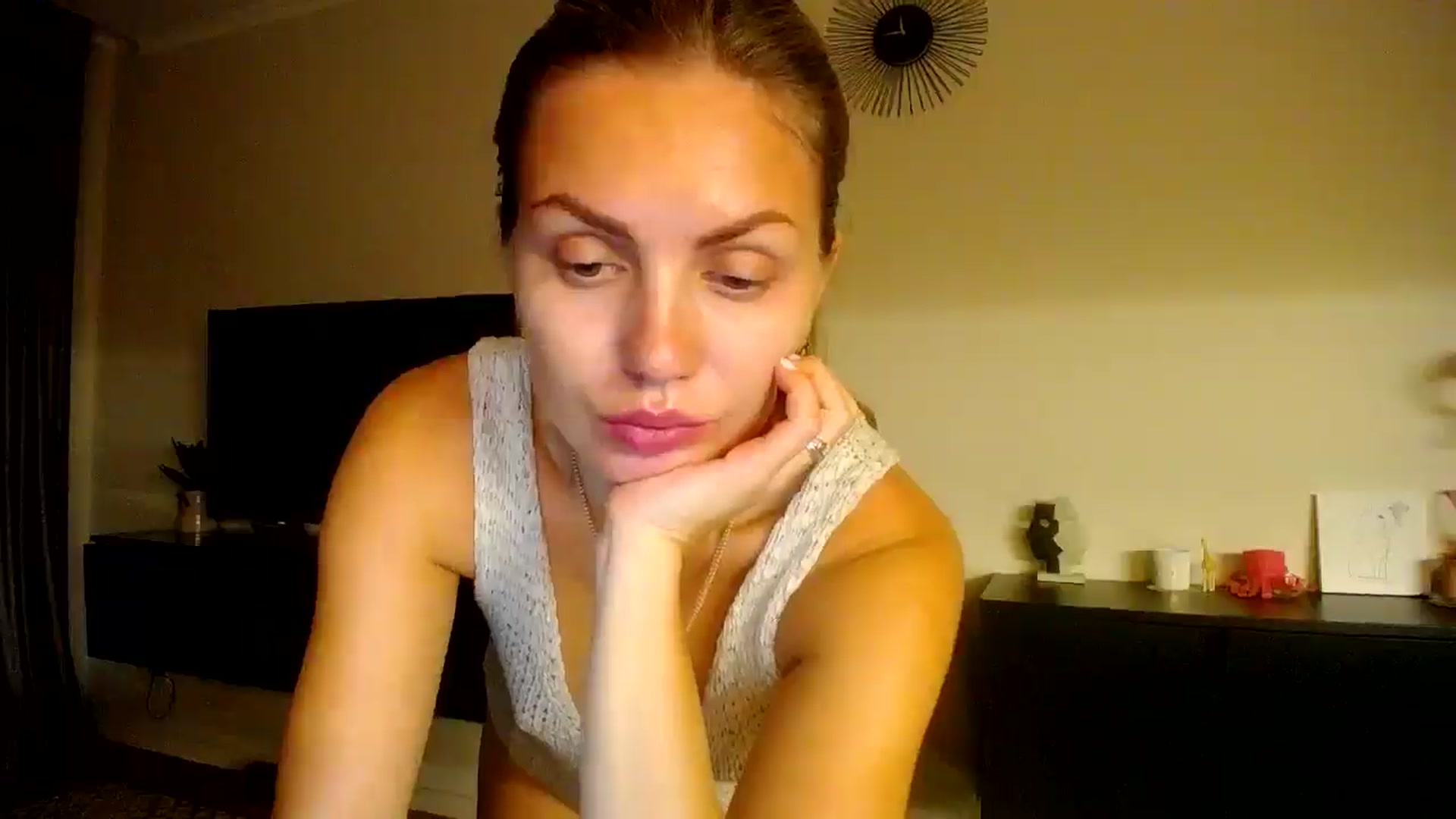 Gallery image thumbnail from Happy_Insight's myfreecams stream on, 10/06/2025, 20:57 image 7 of 20
