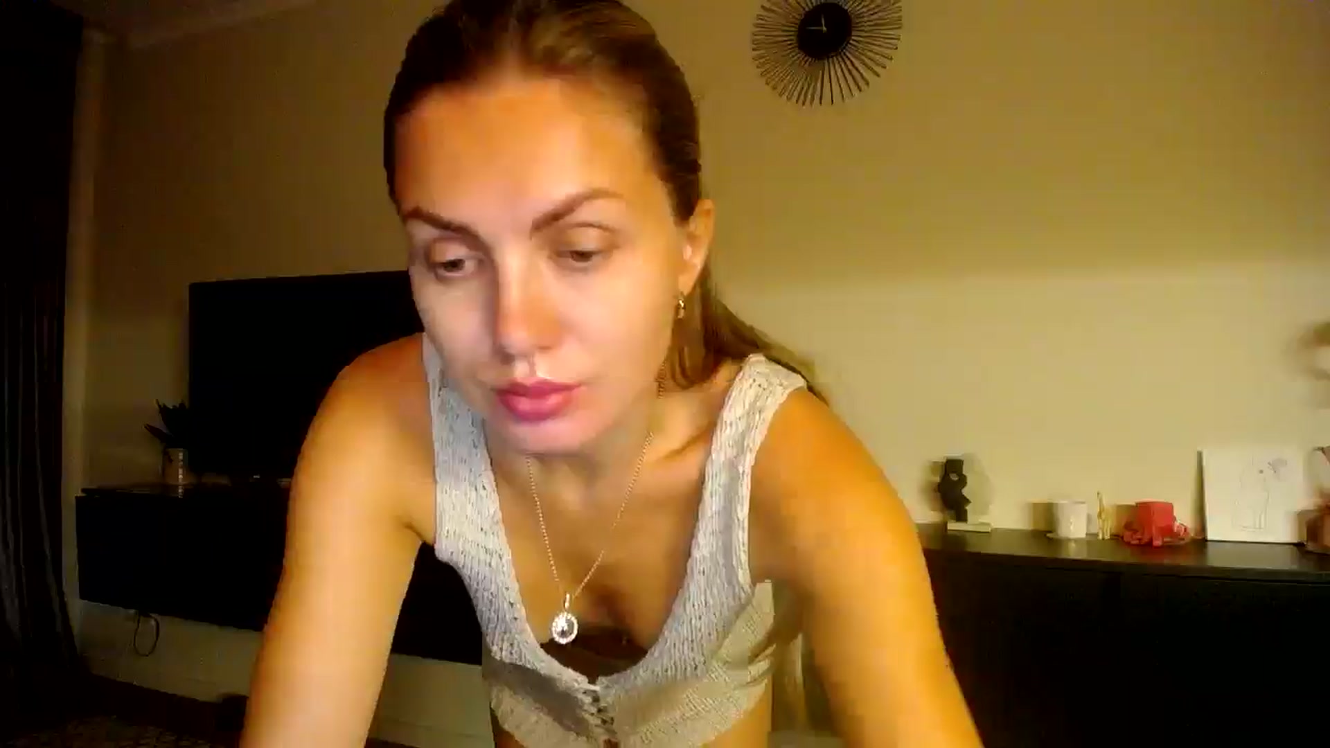 Gallery image thumbnail from Happy_Insight's myfreecams stream on, 10/06/2025, 20:57 image 9 of 20