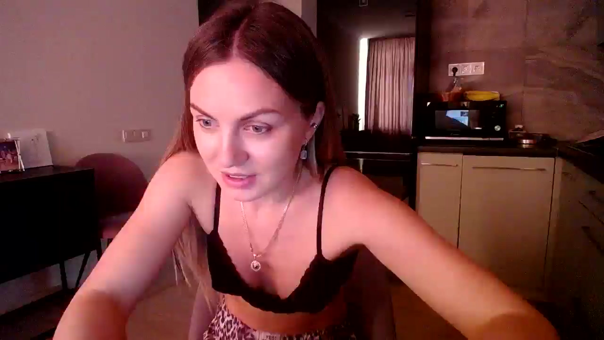 Gallery image thumbnail from Happy_Insight's myfreecams stream on, 05/09/2026, 14:53 image 4 of 20