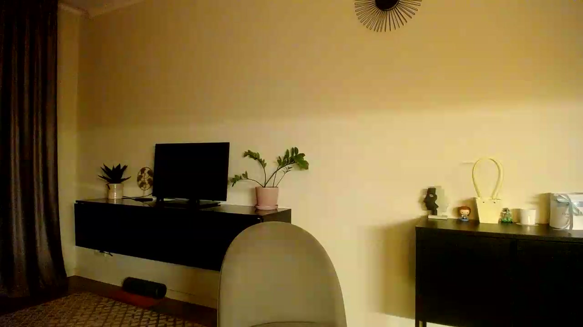Gallery image thumbnail from Happy_Insight's myfreecams stream on, 07/16/2026, 21:16 image 13 of 20