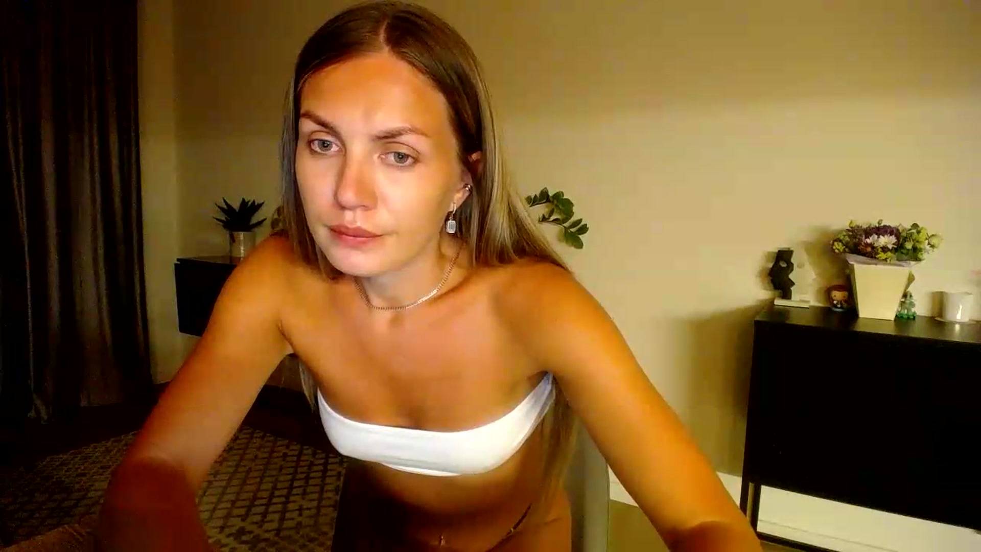 Gallery image thumbnail from Happy_Insight's myfreecams stream on, 07/26/2026, 21:00 image 6 of 20