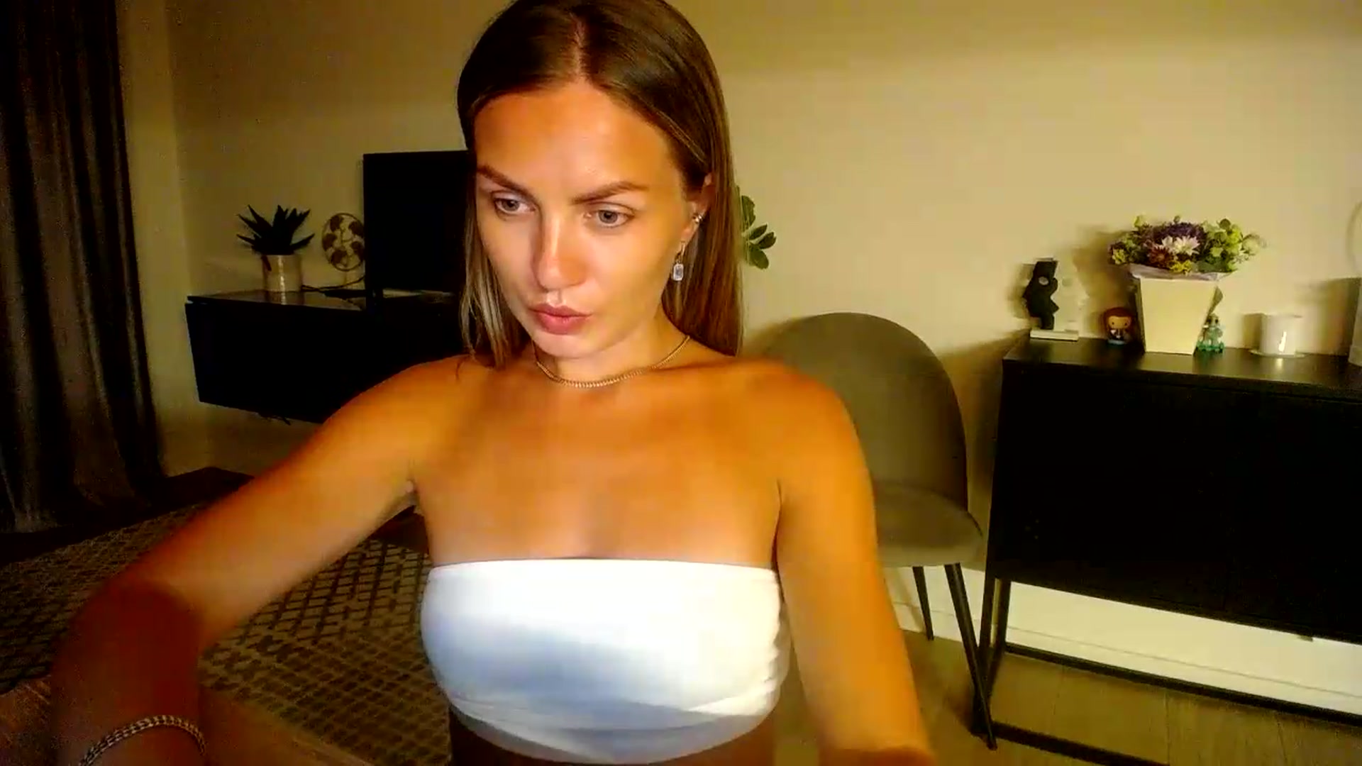 Gallery image thumbnail from Happy_Insight's myfreecams stream on, 07/27/2026, 22:07 image 2 of 20