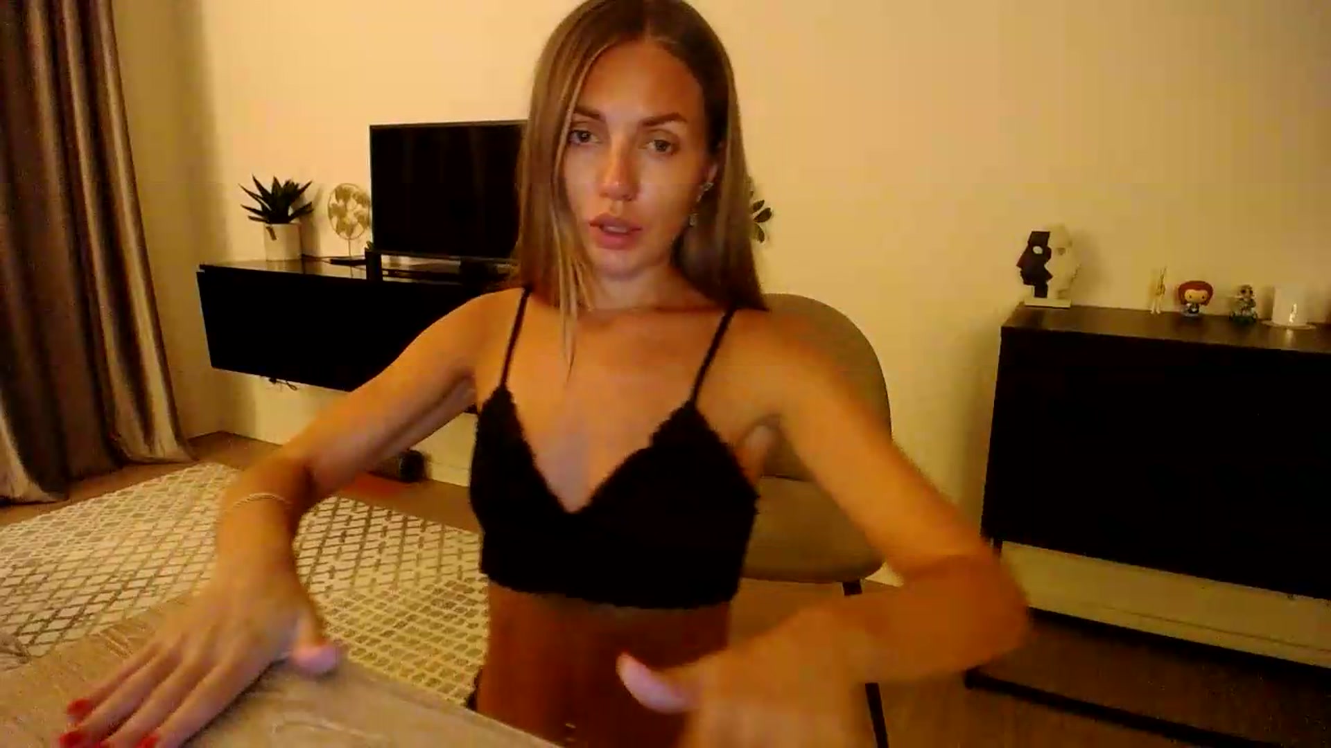 Gallery image thumbnail from Happy_Insight's myfreecams stream on, 08/08/2026, 21:30 image 8 of 20