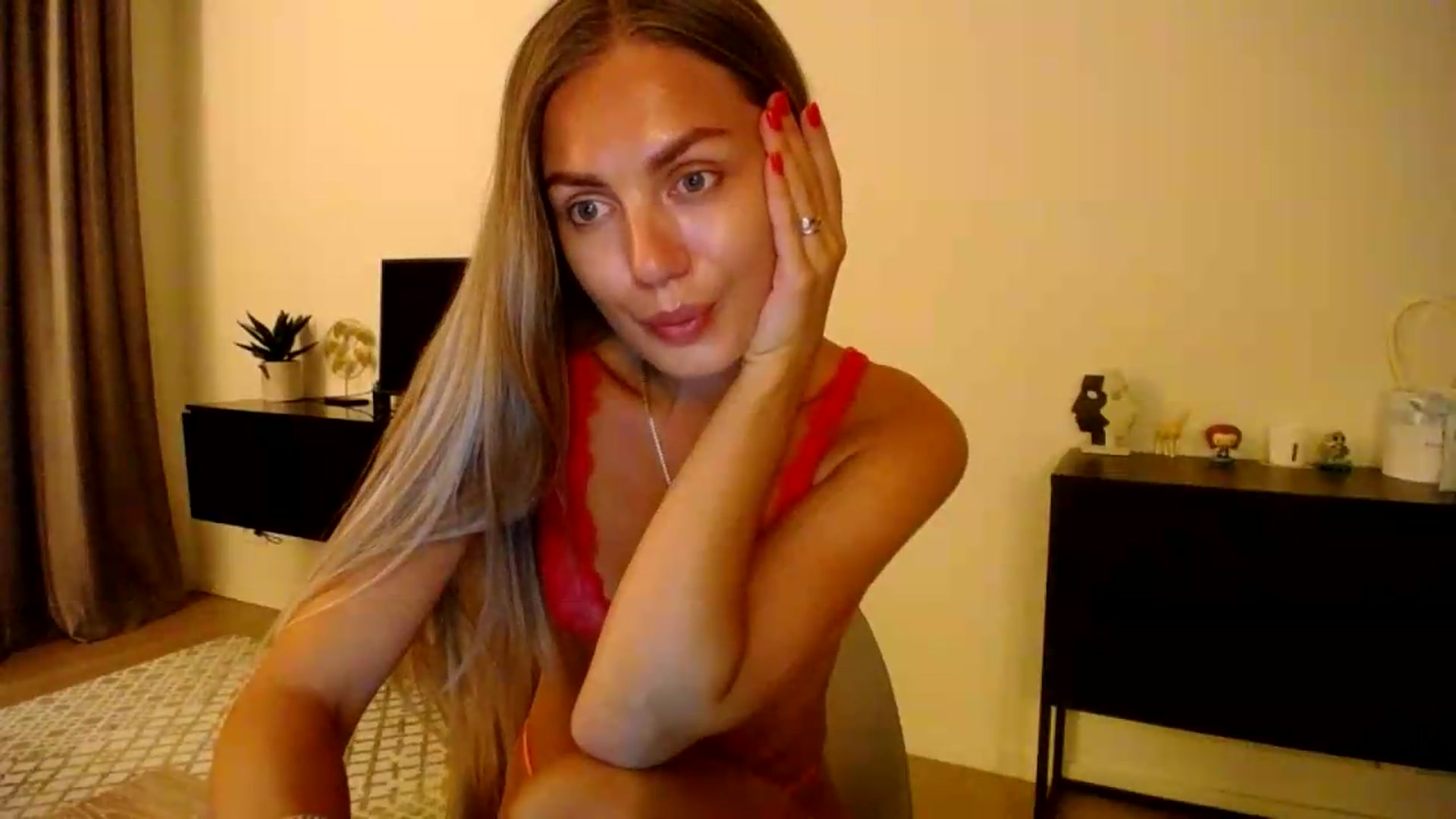 Gallery image thumbnail from Happy_Insight's myfreecams stream on, 08/12/2026, 20:34 image 13 of 20