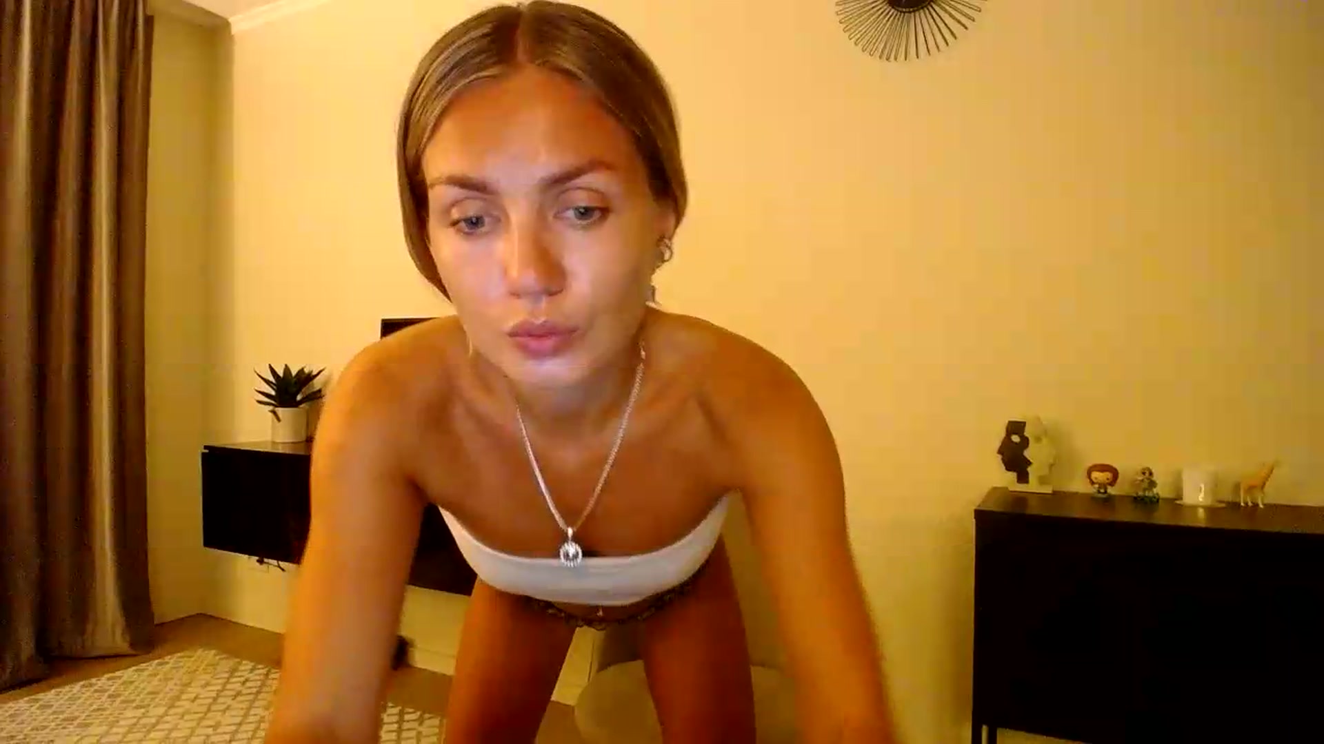 Gallery image thumbnail from Happy_Insight's myfreecams stream on, 08/28/2026, 20:57 image 7 of 20