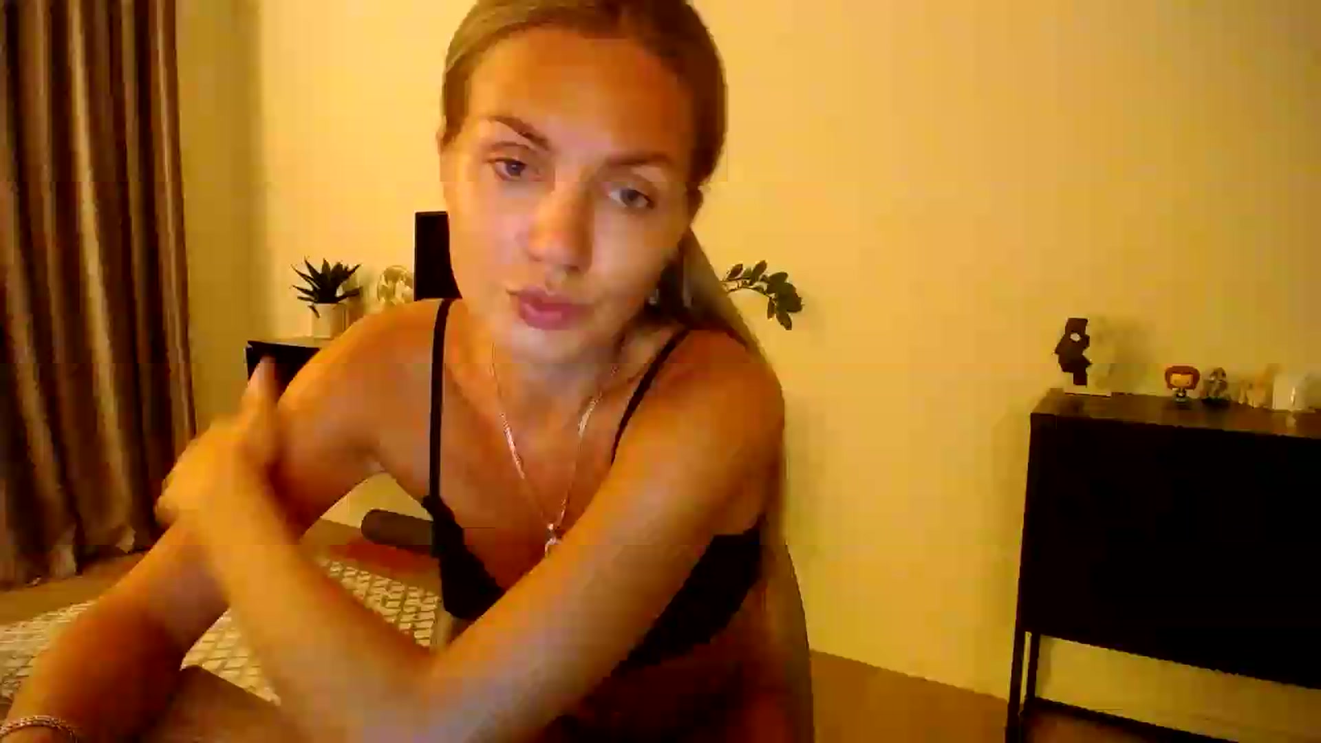 Gallery image thumbnail from Happy_Insight's myfreecams stream on, 09/05/2026, 21:28 image 9 of 20