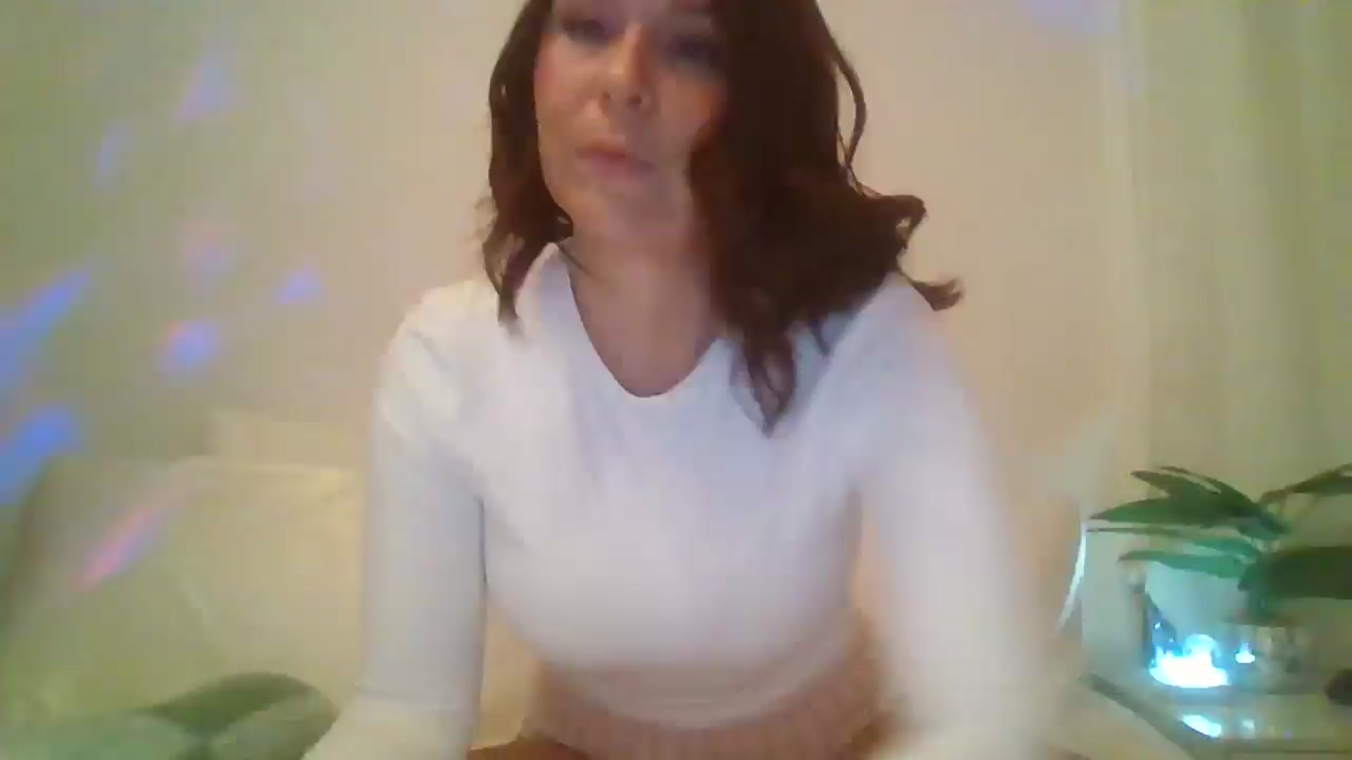 Gallery image thumbnail from Happy_Tits's myfreecams stream on, 01/05/2025, 02:19 image 9 of 20