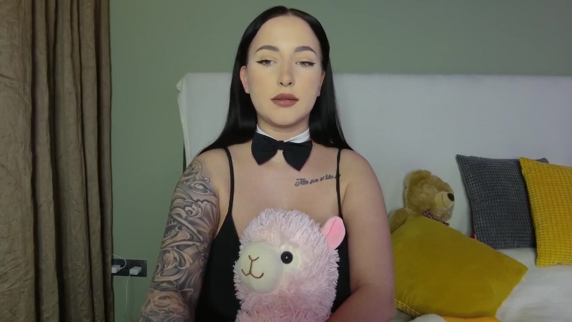 Gallery image thumbnail from Happy_Yulia's myfreecams stream on, 12/17/2025, 17:07 image 18 of 20