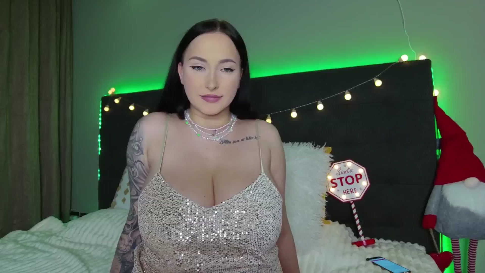 Gallery image thumbnail from Happy_Yulia's myfreecams stream on, 12/21/2025, 18:10 image 1 of 20