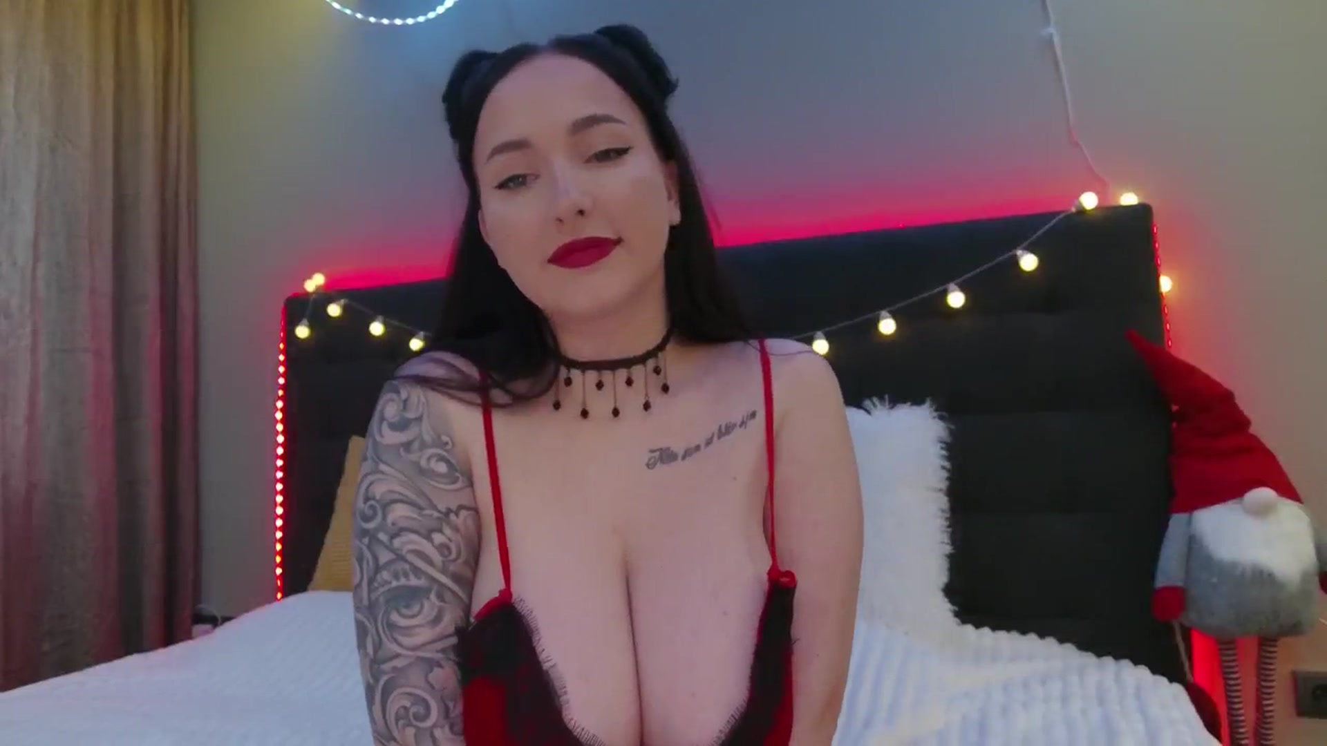 Gallery image thumbnail from Happy_Yulia's myfreecams stream on, 12/25/2025, 15:42 image 5 of 20