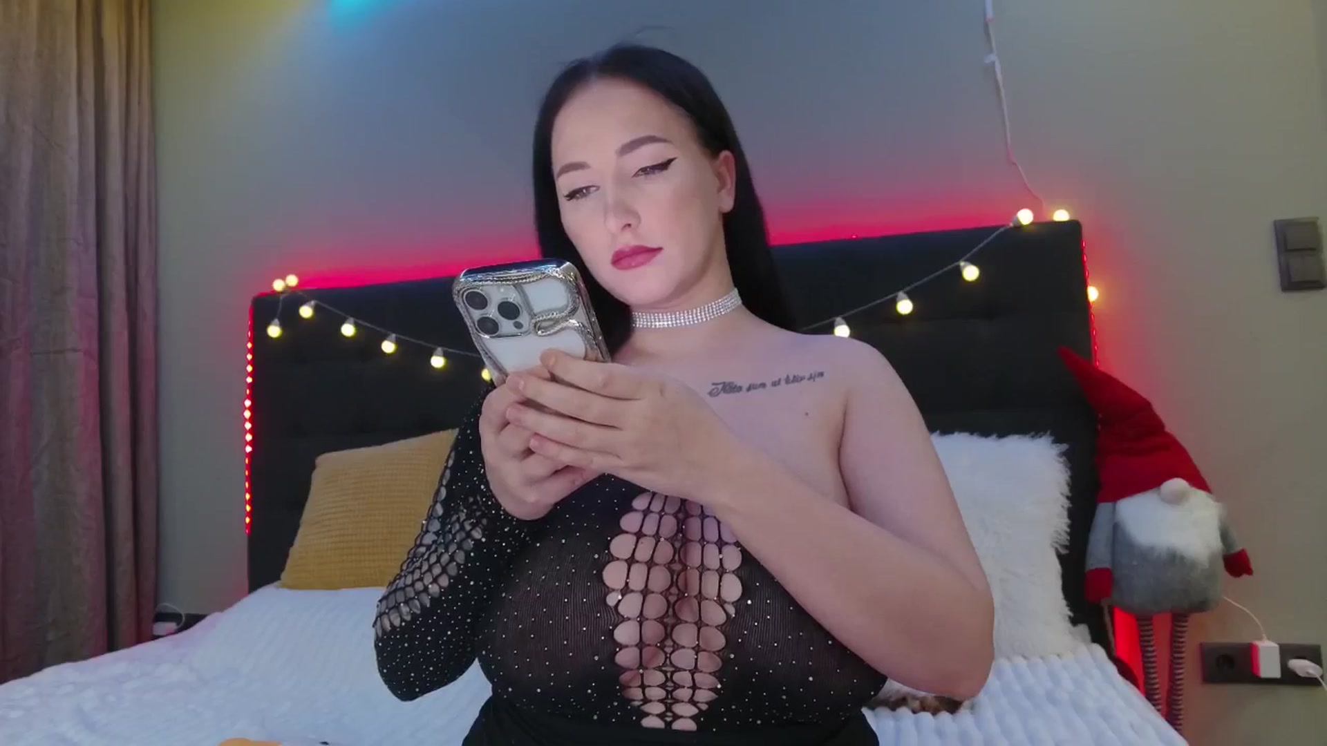 Gallery image thumbnail from Happy_Yulia's myfreecams stream on, 12/29/2025, 17:42 image 5 of 20