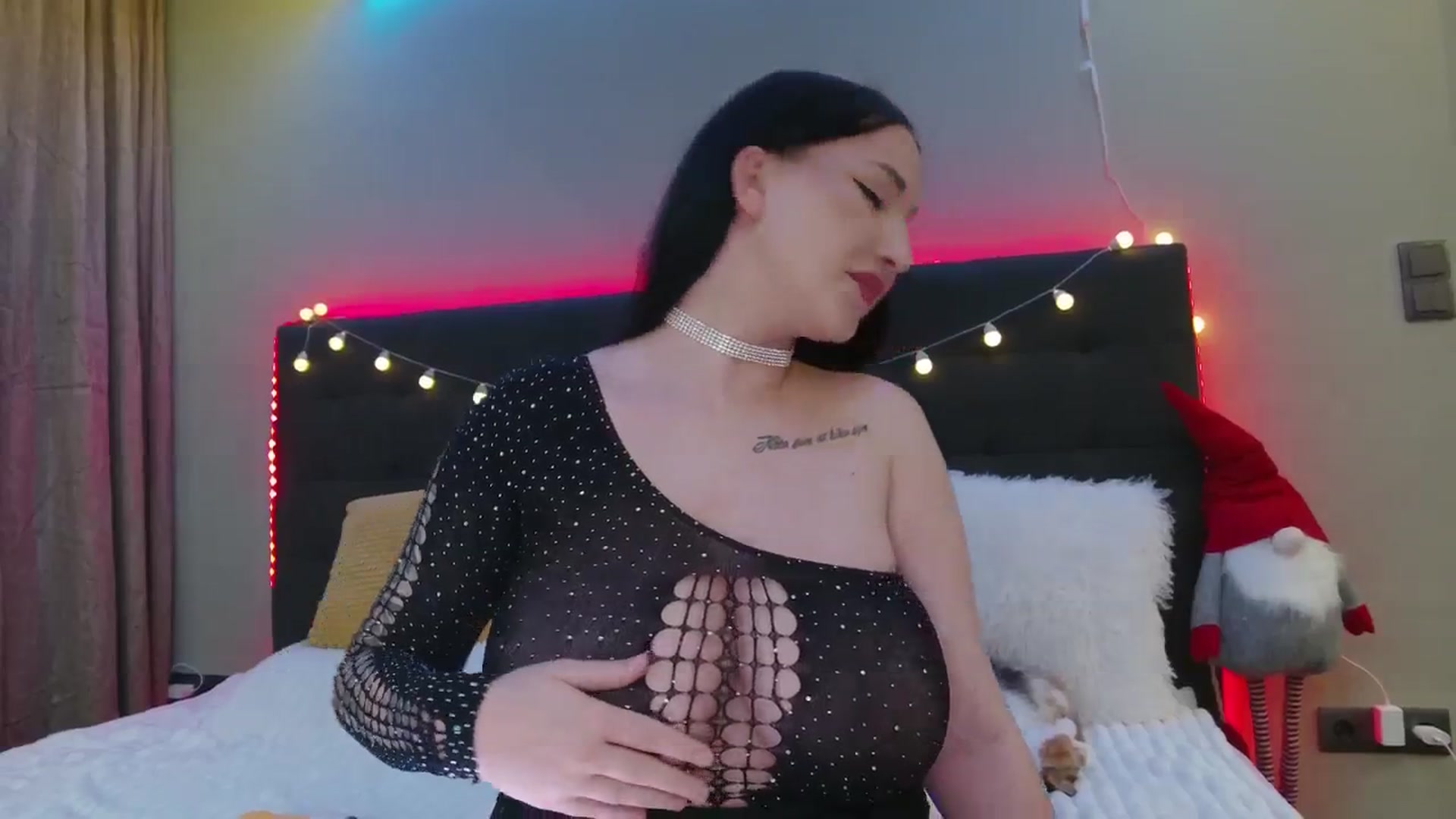 Gallery image thumbnail from Happy_Yulia's myfreecams stream on, 12/29/2025, 17:42 image 7 of 20