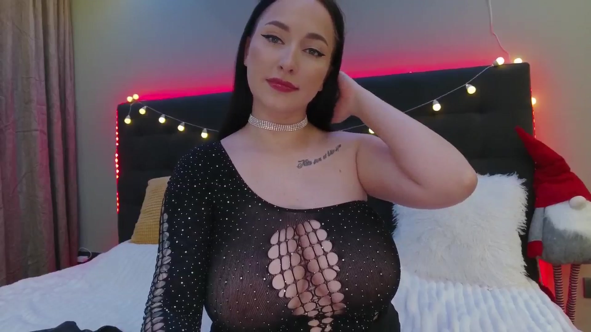 Gallery image thumbnail from Happy_Yulia's myfreecams stream on, 12/29/2025, 21:00 image 14 of 20