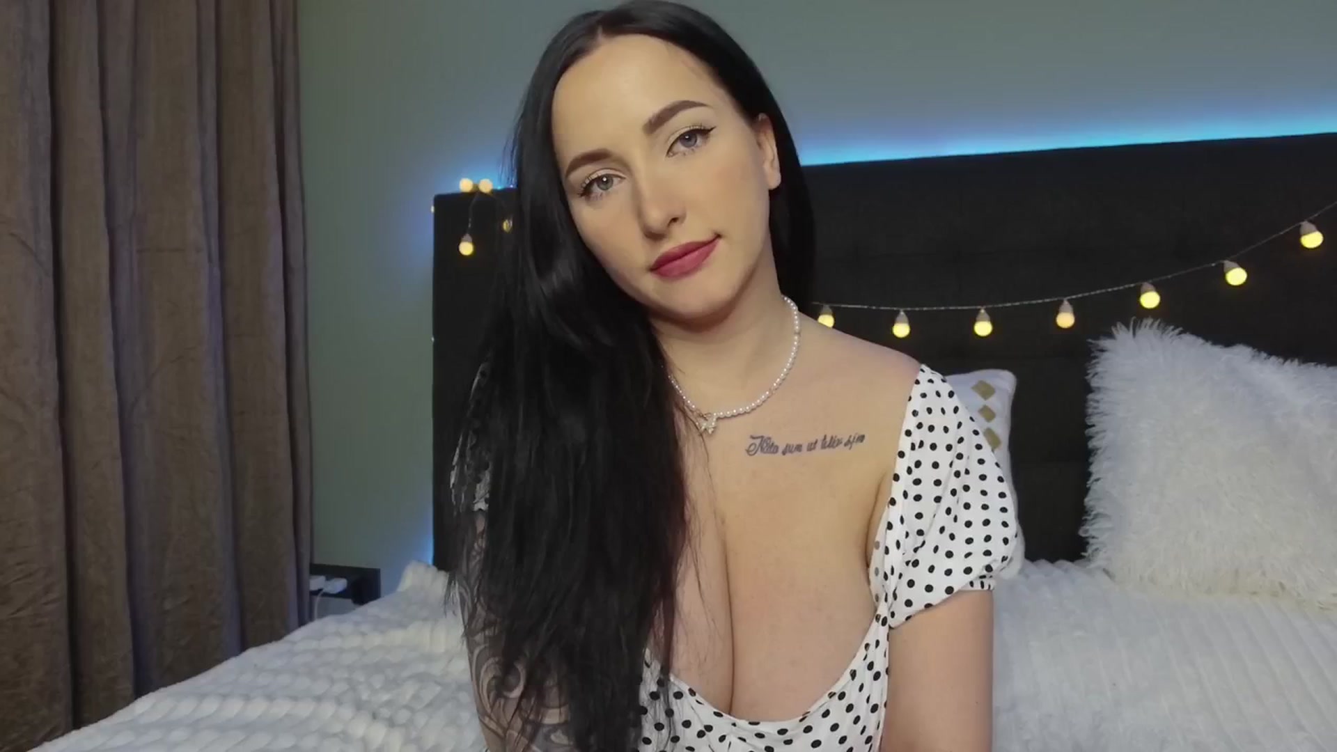 Gallery image thumbnail from Happy_Yulia's myfreecams stream on, 01/26/2026, 18:54 image 13 of 20