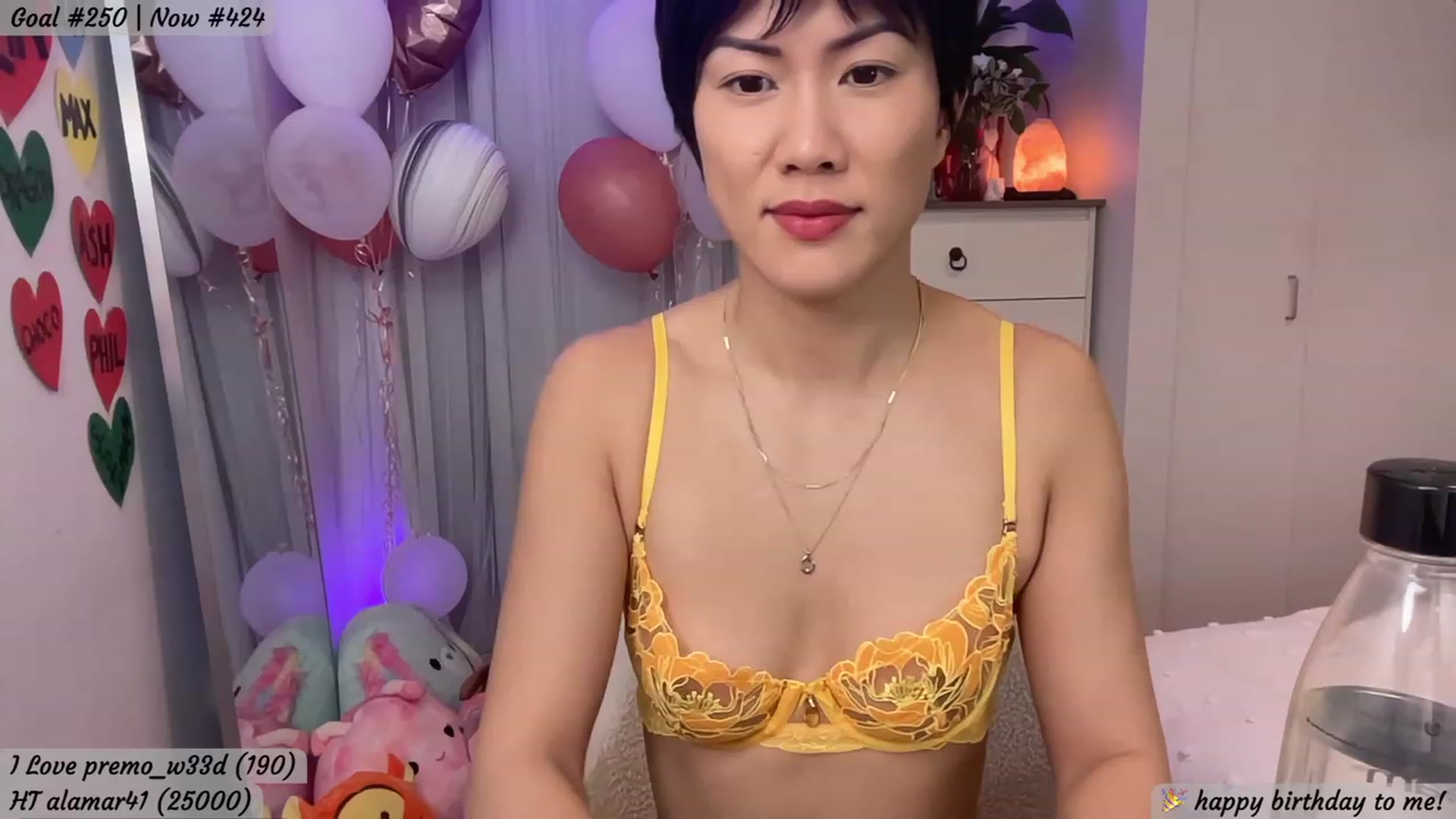 Gallery image thumbnail from HappysBDAY's myfreecams stream on, 03/10/2023, 24:01 image 18 of 20