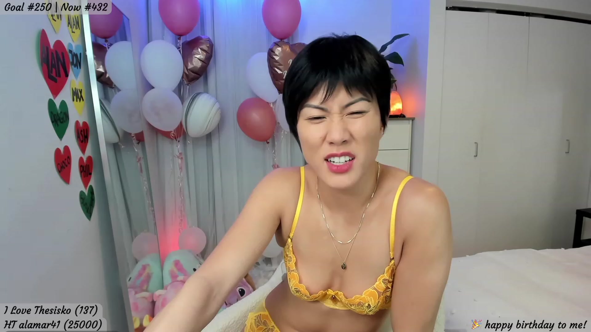 Gallery image thumbnail from HappysBDAY's myfreecams stream on, 03/10/2023, 24:01 image 9 of 20