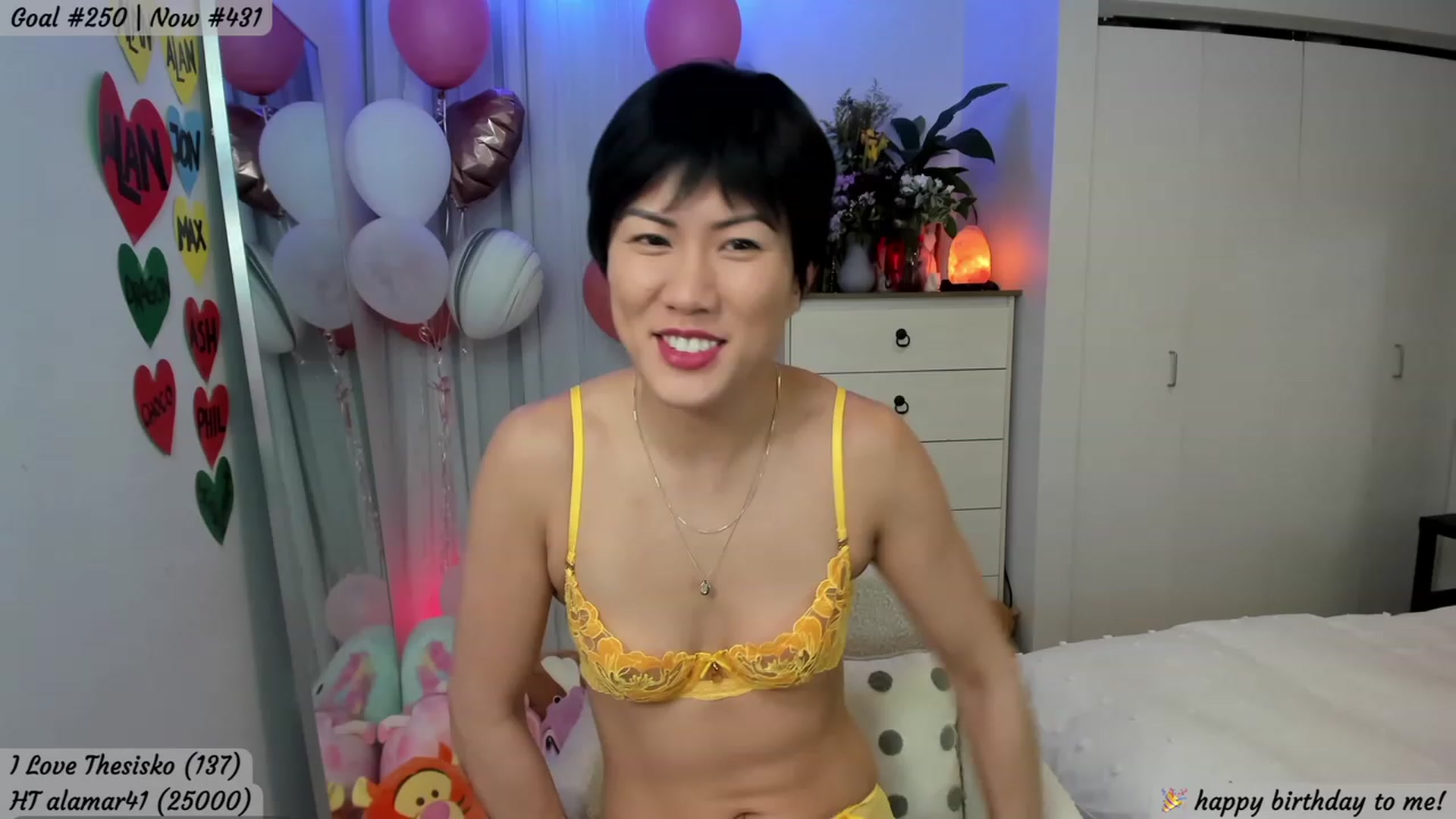 Gallery image thumbnail from HappysBDAY's myfreecams stream on, 03/10/2023, 24:01 image 6 of 20