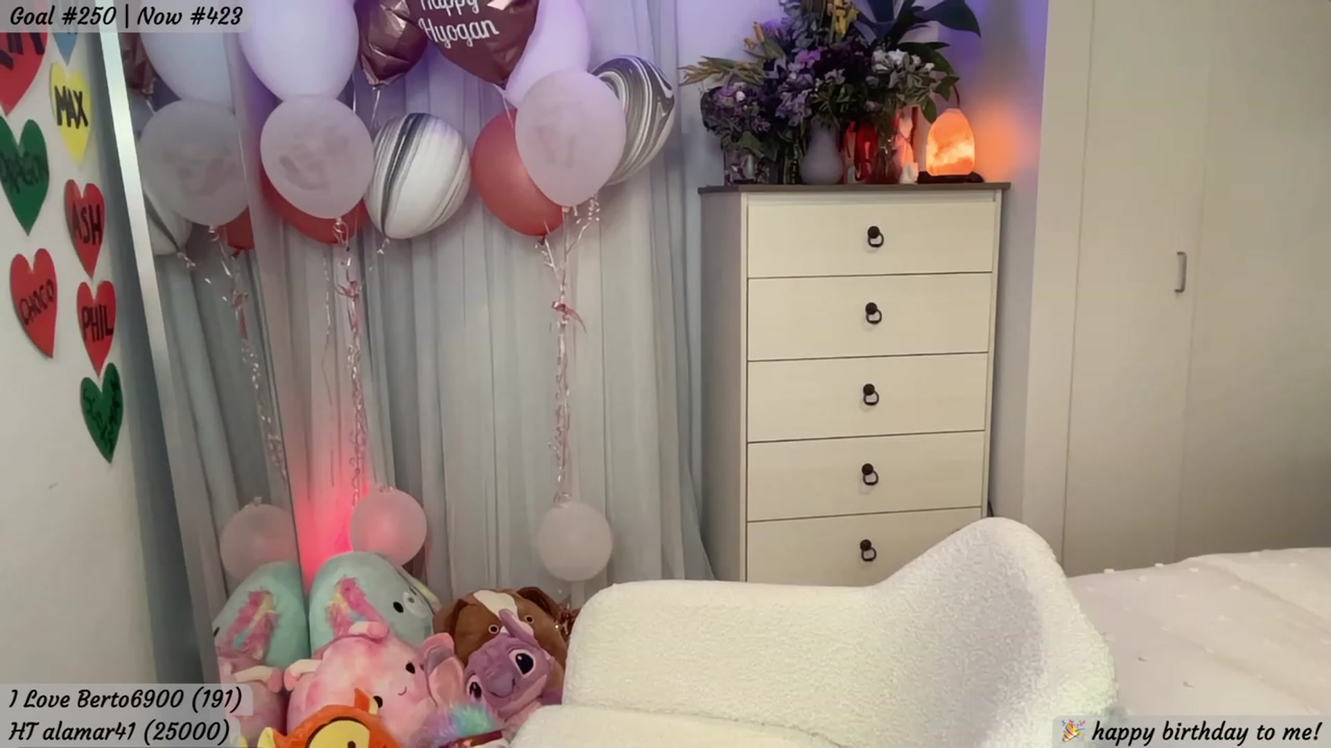 Gallery image thumbnail from HappysBDAY's myfreecams stream on, 03/10/2023, 24:28 image 20 of 20
