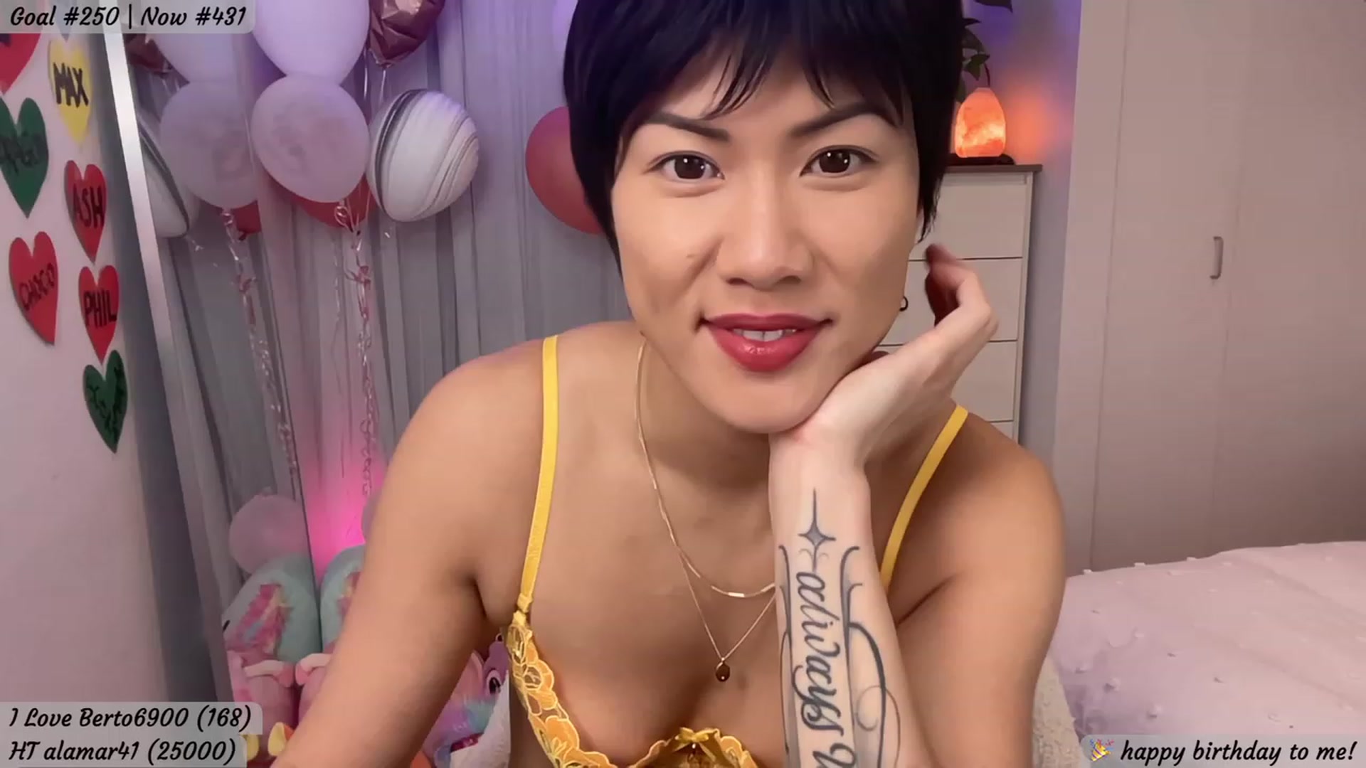 Gallery image thumbnail from HappysBDAY's myfreecams stream on, 03/10/2023, 24:28 image 7 of 20