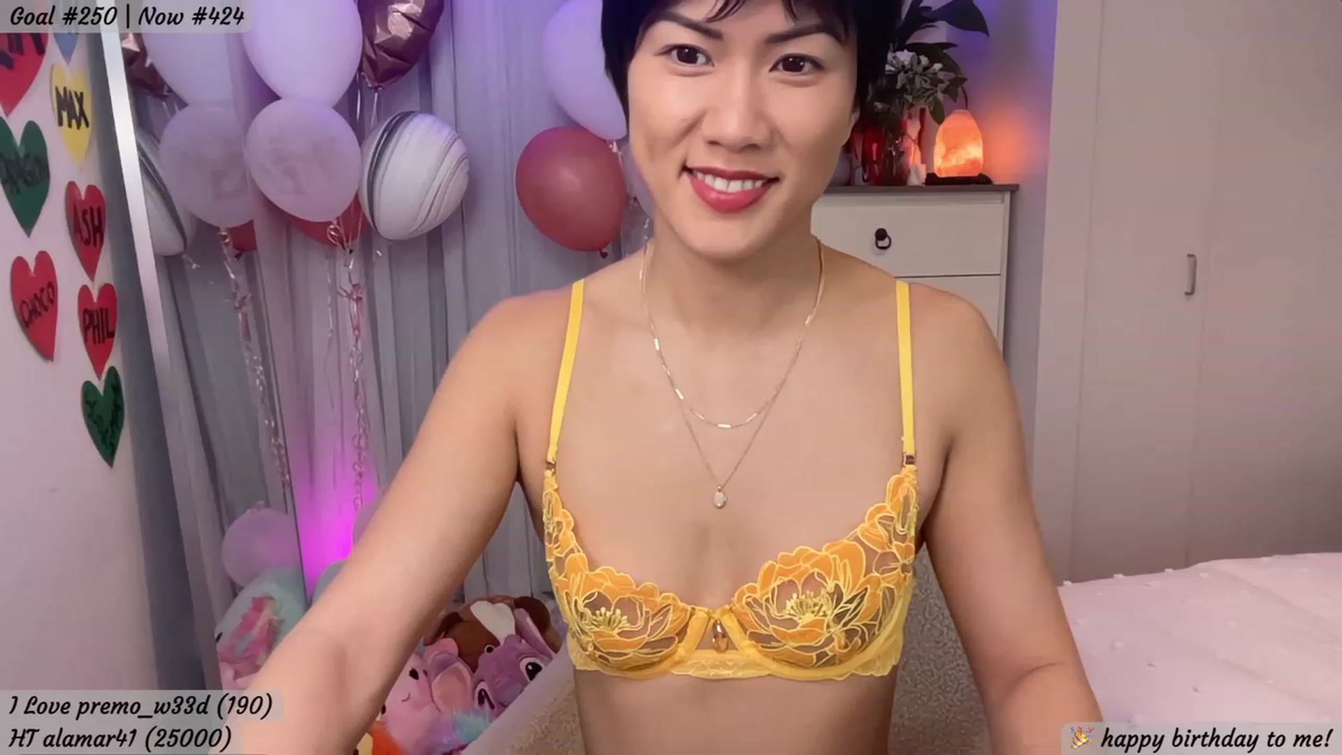 Gallery image thumbnail from HappysBDAY's myfreecams stream on, 03/10/2023, 24:28 image 15 of 20