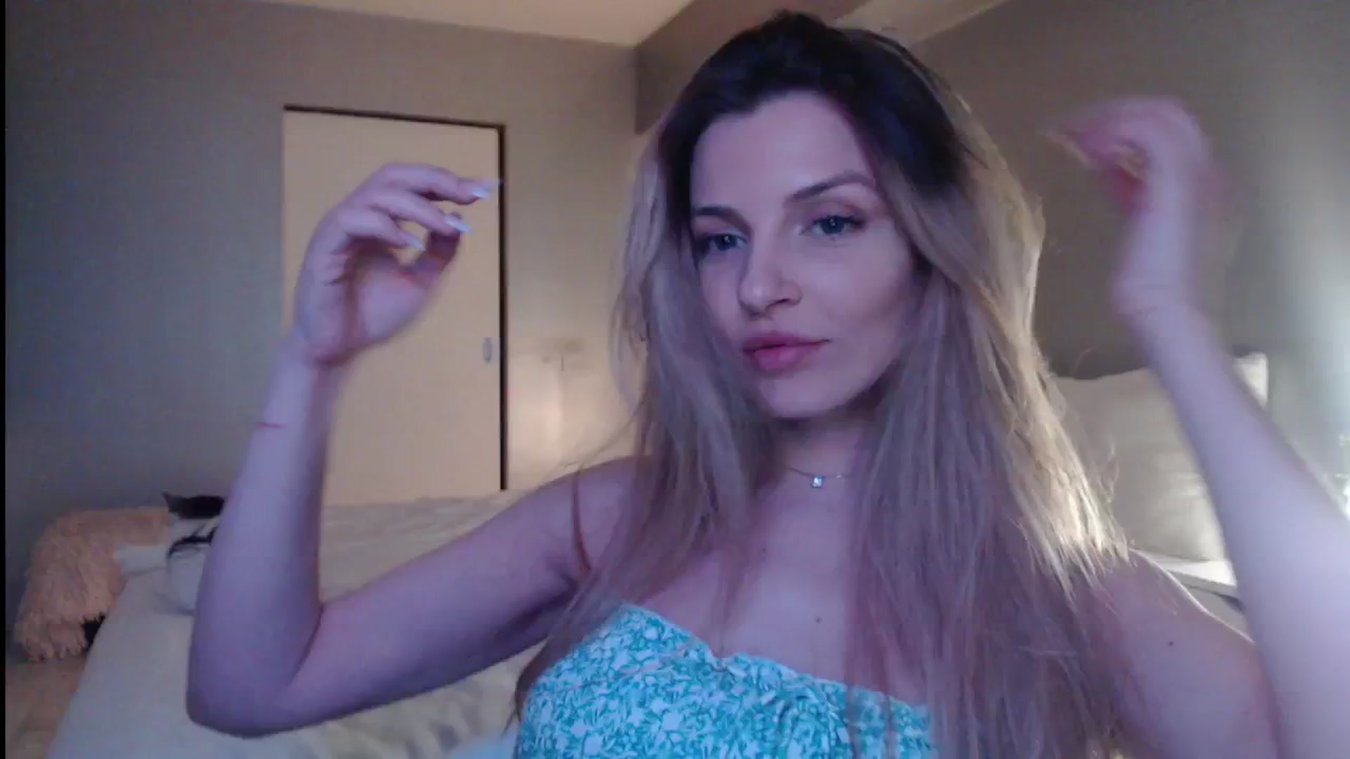 Gallery image thumbnail from Hard_2_Please's myfreecams stream on, 03/21/2025, 10:25 image 11 of 20