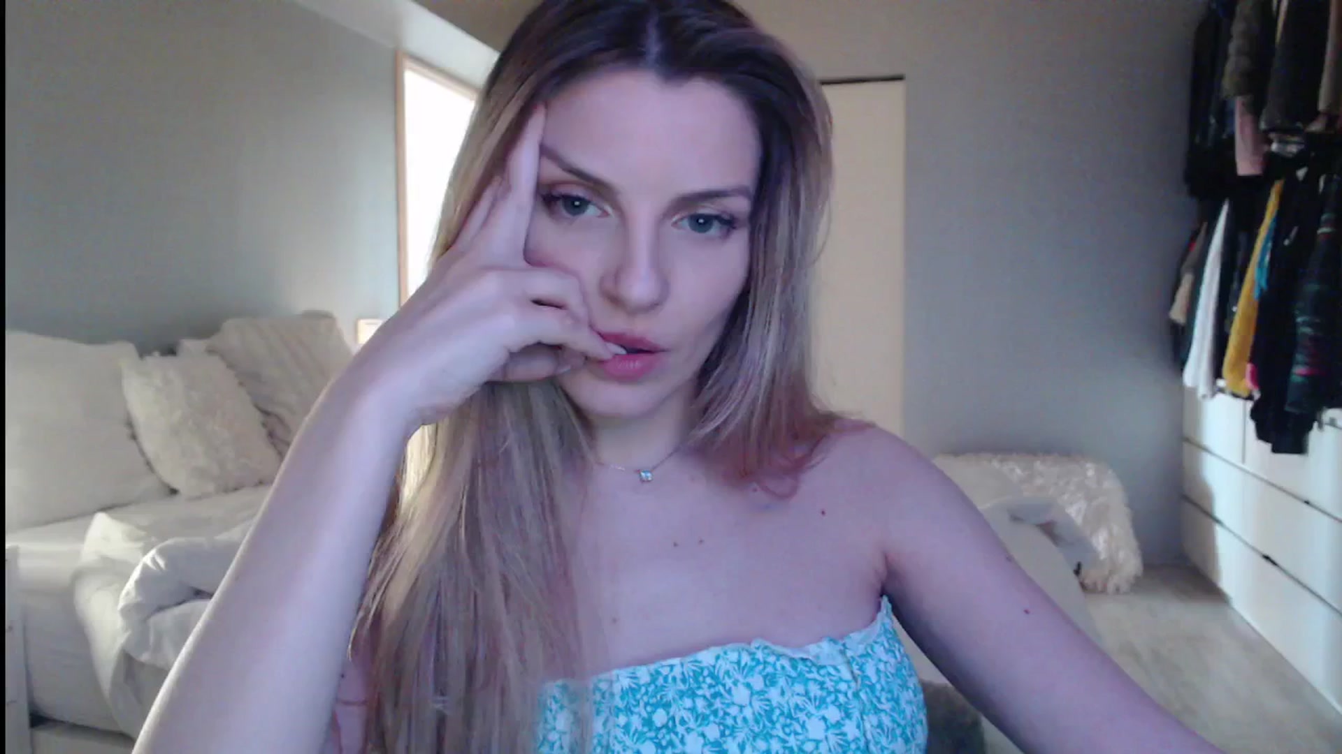 Gallery image thumbnail from Hard_2_Please's myfreecams stream on, 03/21/2025, 10:50 image 13 of 20