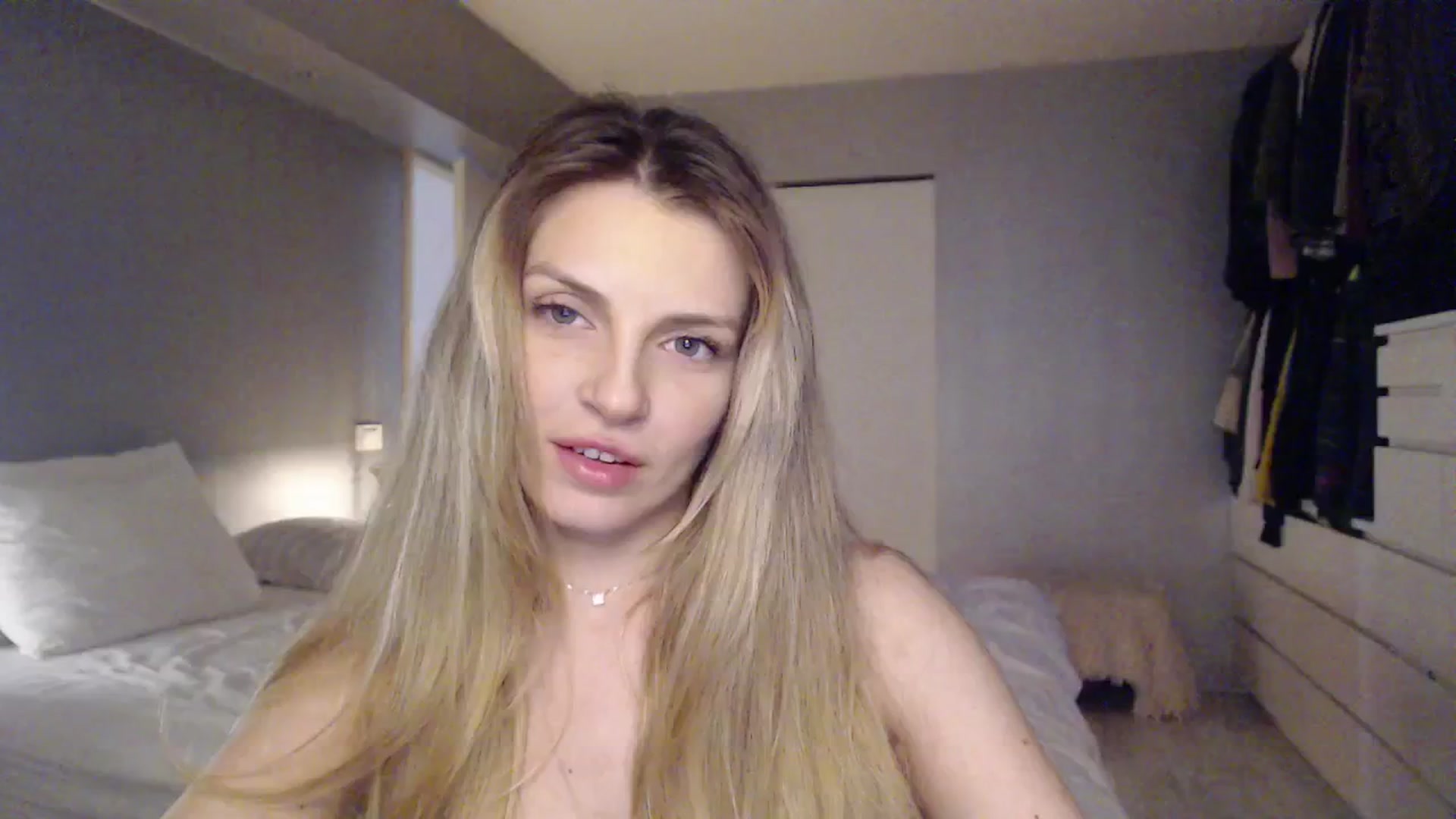 Gallery image thumbnail from Hard_2_Please's myfreecams stream on, 03/29/2025, 08:54 image 9 of 20