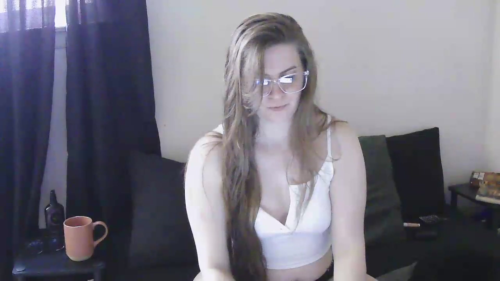 Gallery image thumbnail from Harley0_0's myfreecams stream on, 06/26/2026, 13:16 image 11 of 20