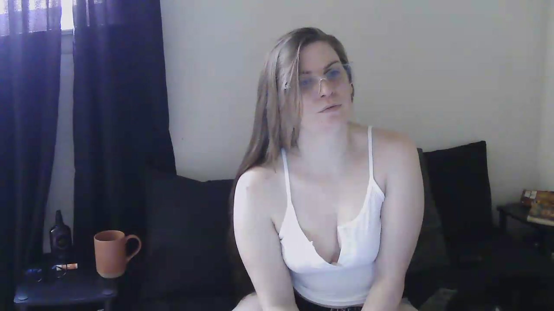 Gallery image thumbnail from Harley0_0's myfreecams stream on, 06/26/2026, 13:16 image 16 of 20