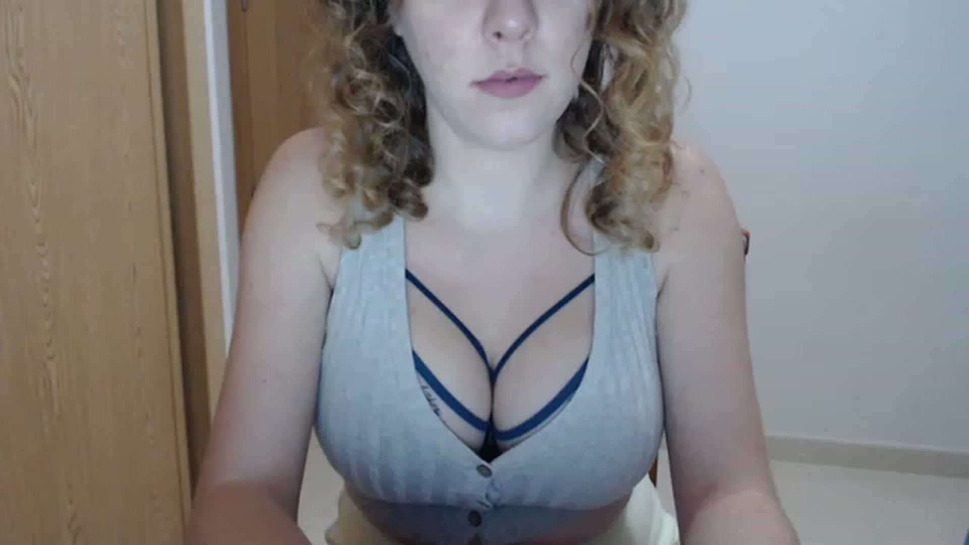 Gallery image thumbnail from Harley_Starr's myfreecams stream on, 12/10/2022, 20:40 image 9 of 20