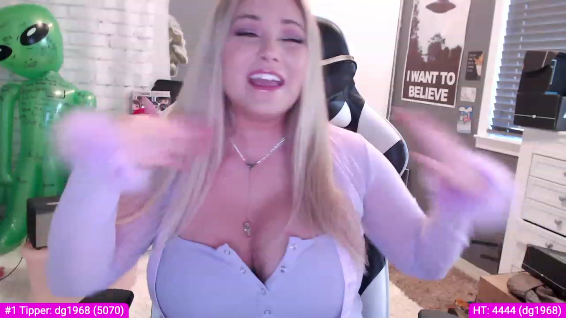 Gallery image thumbnail from Harli_Lotts's myfreecams stream on, 03/01/2023, 19:44 image 6 of 20