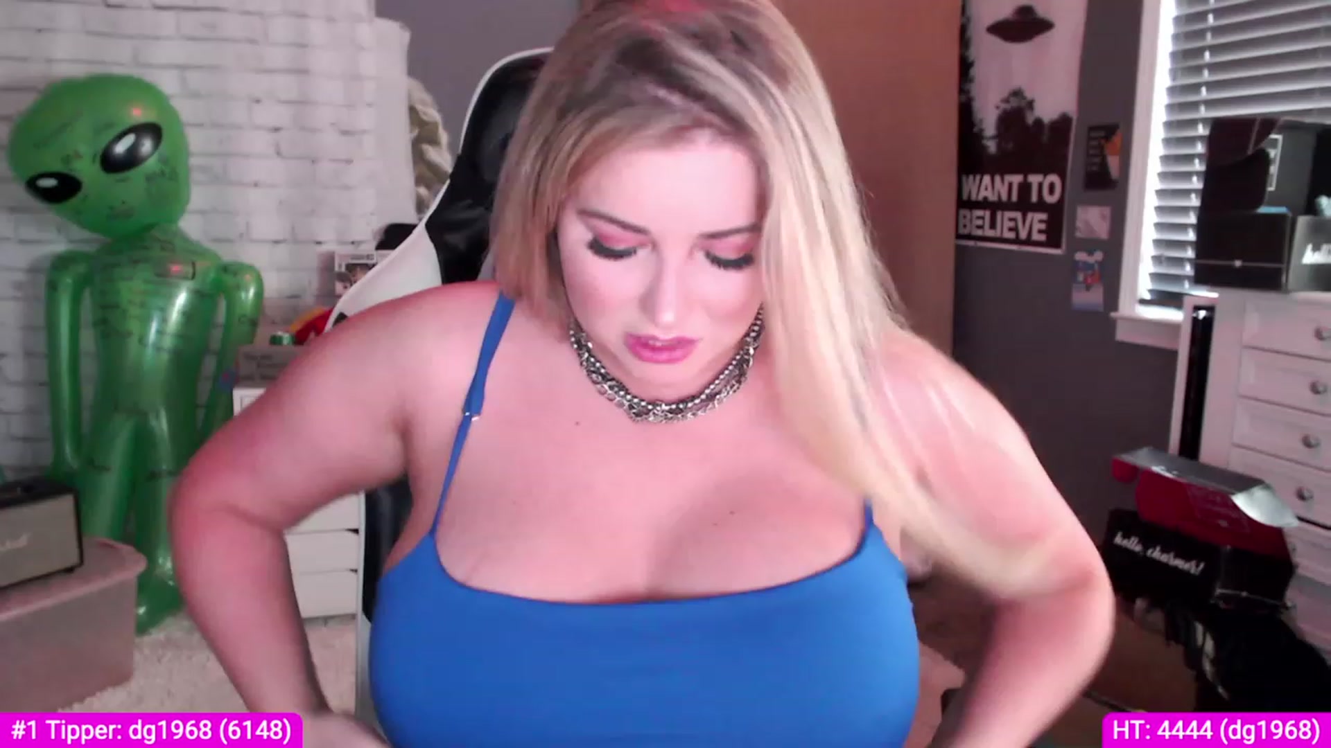 Gallery image thumbnail from Harli_Lotts's myfreecams stream on, 03/07/2023, 19:03 image 10 of 20