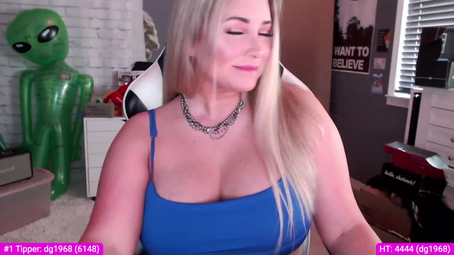 Gallery image thumbnail from Harli_Lotts's myfreecams stream on, 03/07/2023, 19:03 image 13 of 20