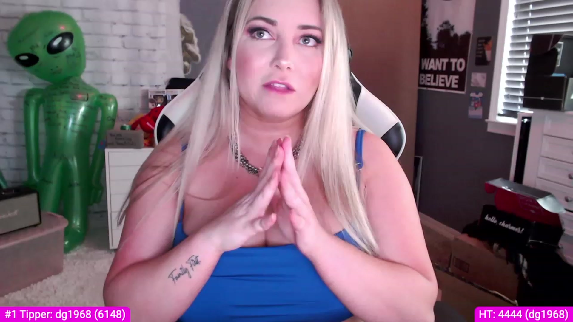 Gallery image thumbnail from Harli_Lotts's myfreecams stream on, 03/07/2023, 19:03 image 14 of 20