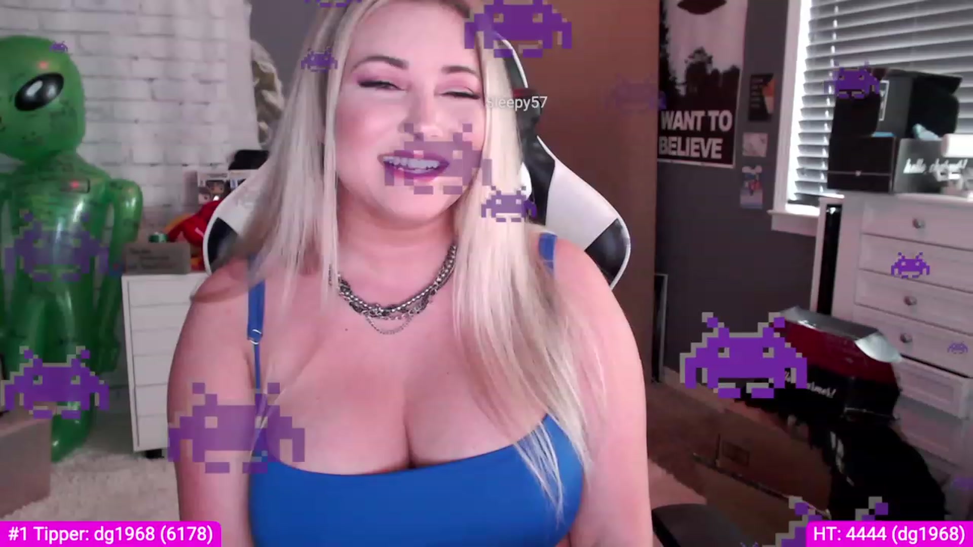 Gallery image thumbnail from Harli_Lotts's myfreecams stream on, 03/07/2023, 19:17 image 4 of 20